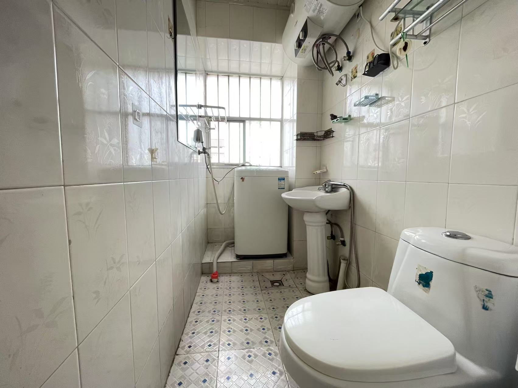 虹桥新村(朝霞路) 1室1厅1卫 45m&sup2;