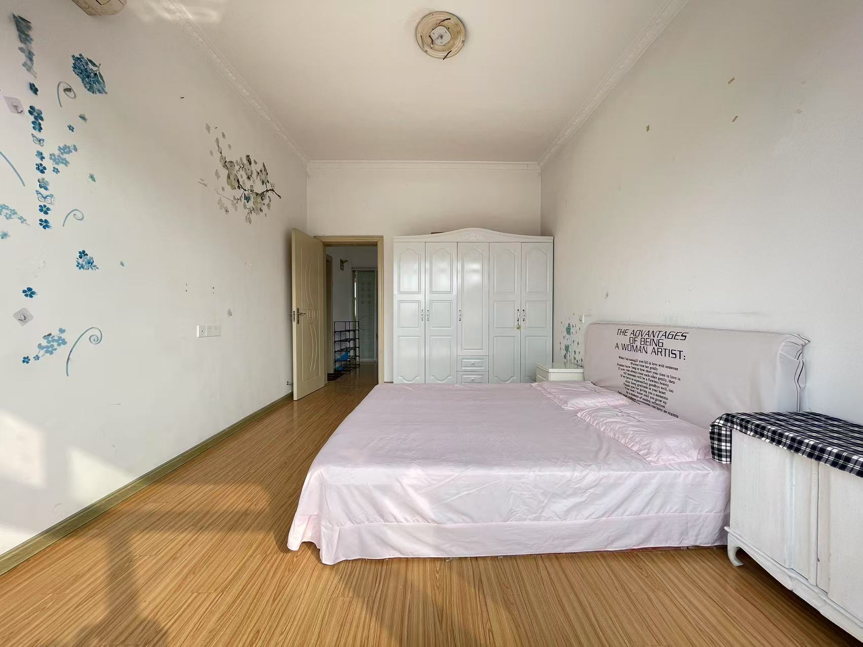 虹桥新村(朝霞路) 1室1厅1卫 42m²