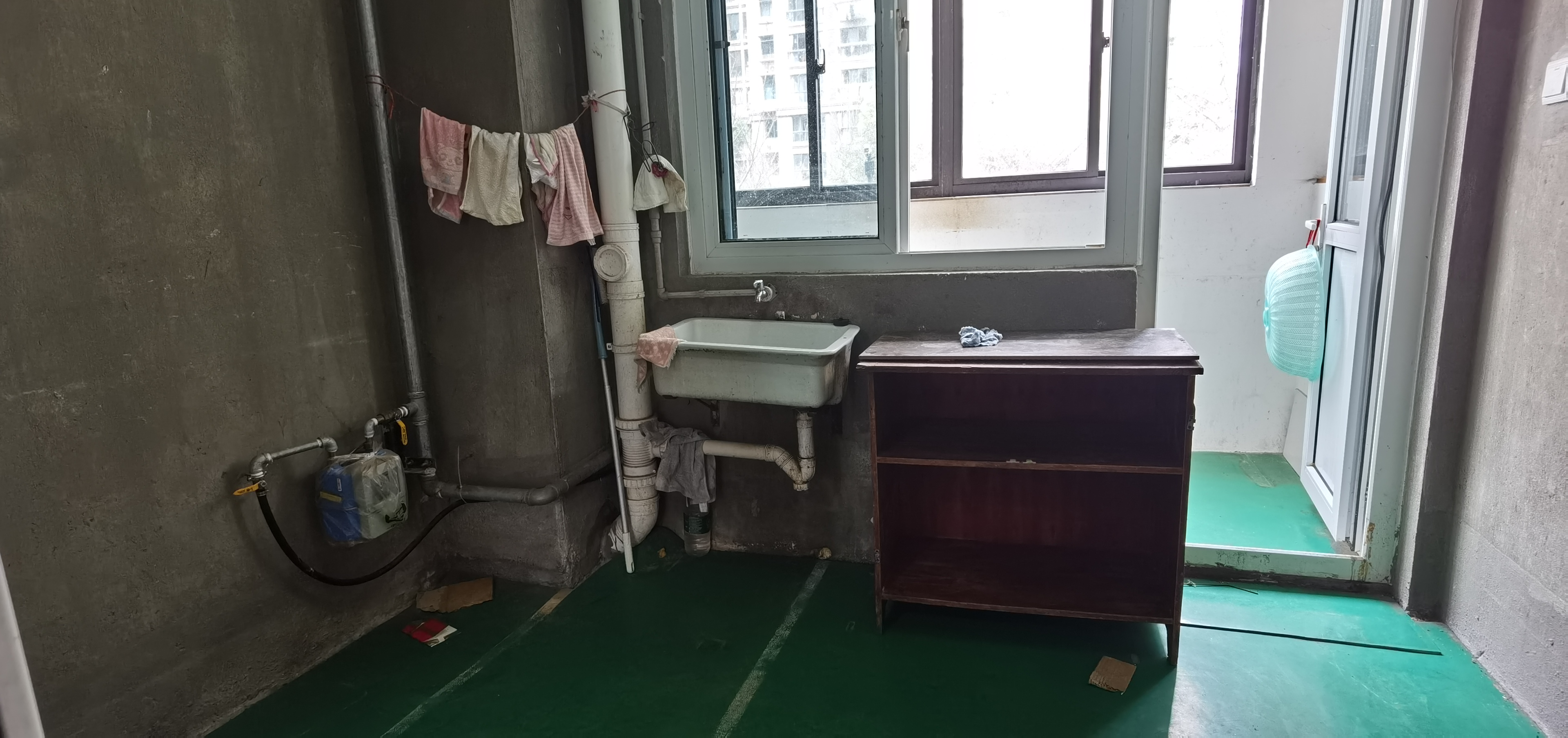 临江家园 3室2厅2卫 126.6m&sup2;