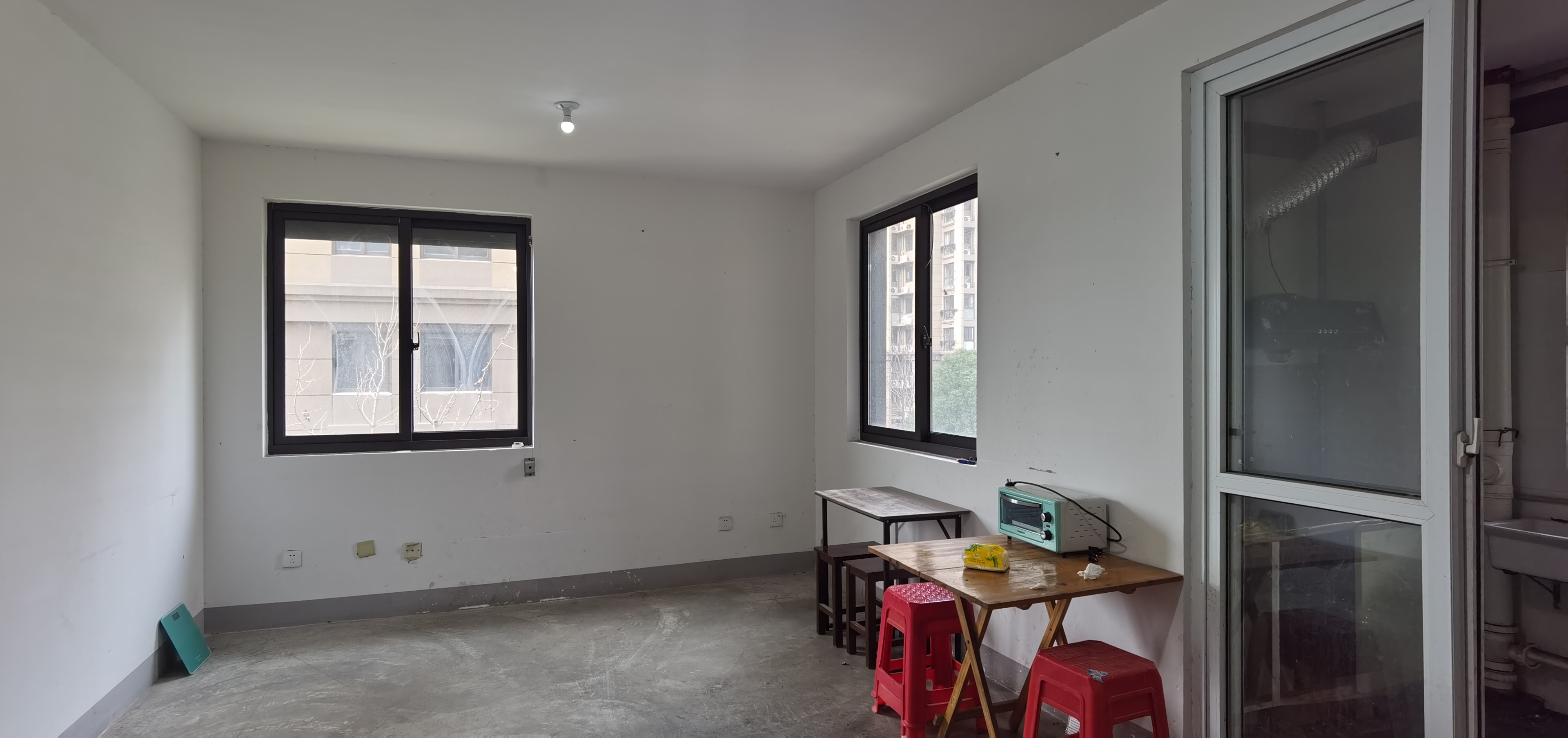 临江家园 2室1厅1卫 93m&sup2;
