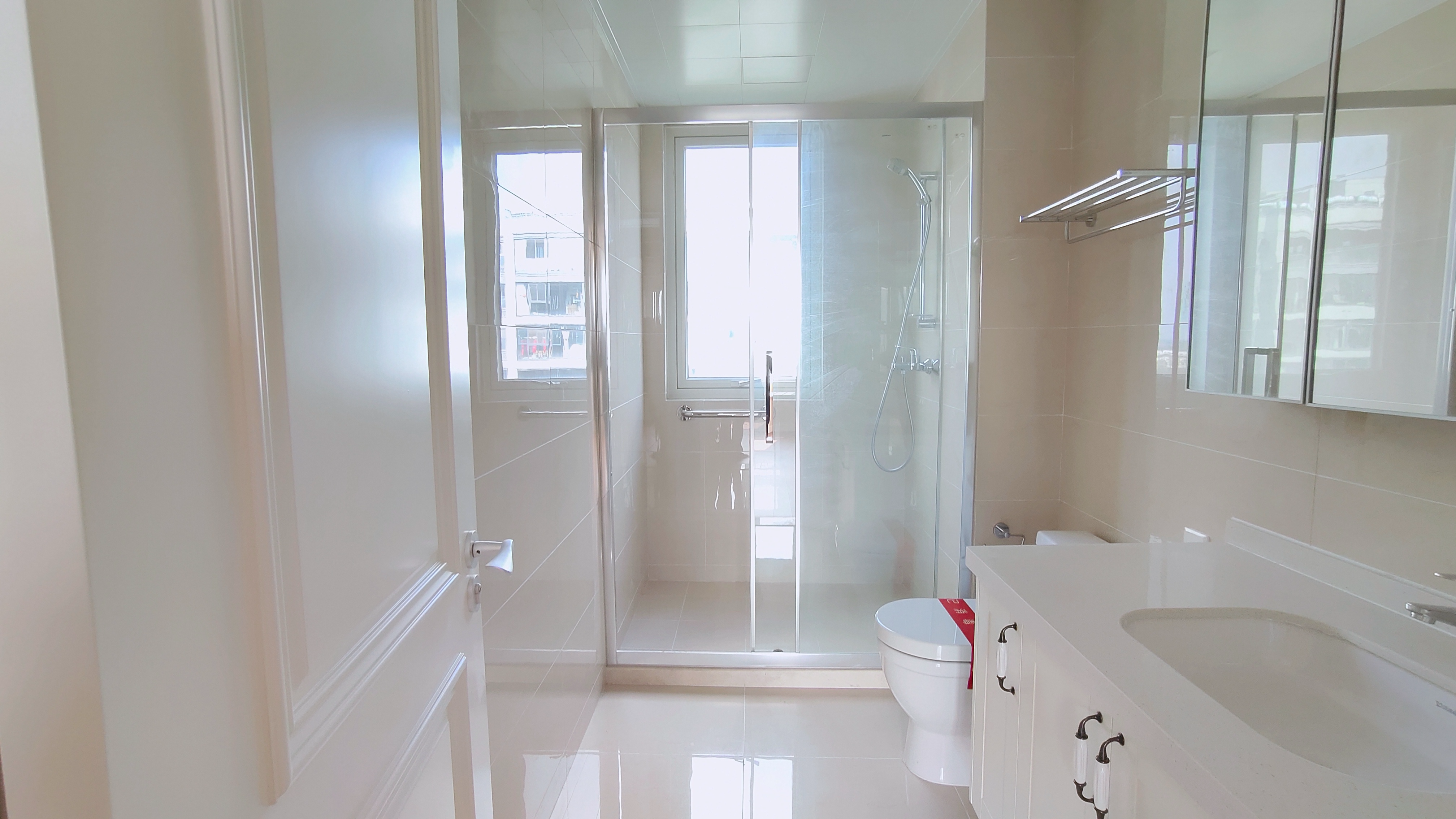 融创盛和九里桃源 4室2厅2卫 143m&sup2;