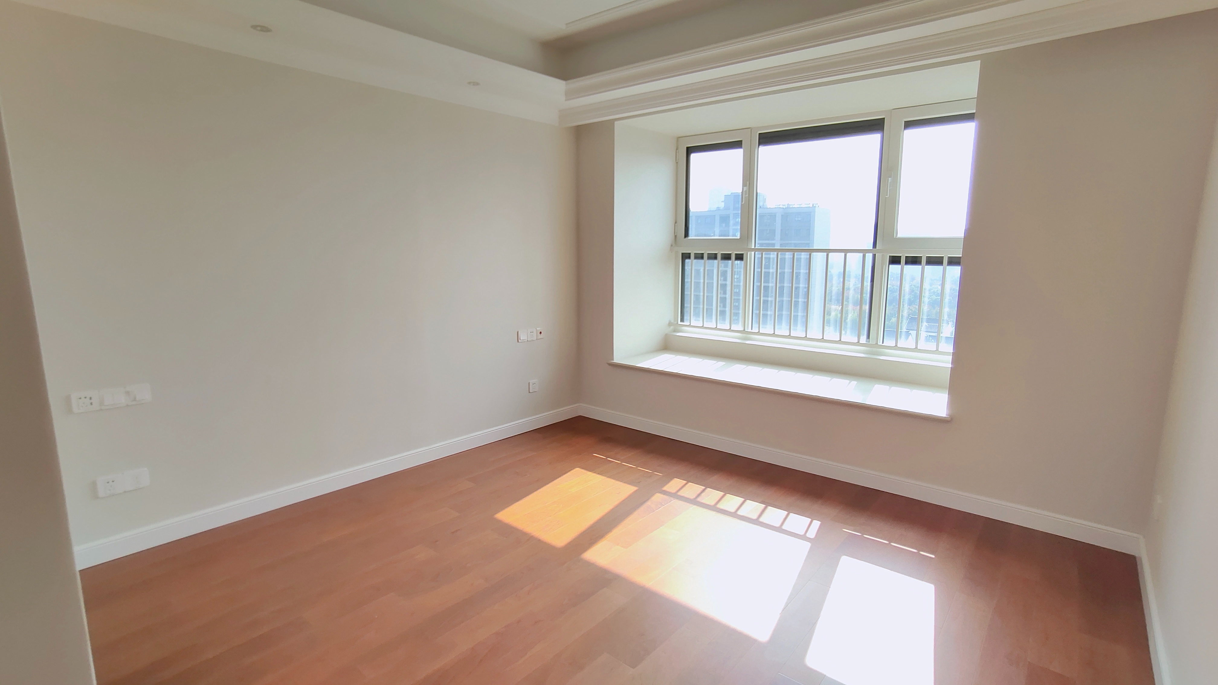 融创盛和九里桃源 4室2厅2卫 143m&sup2;