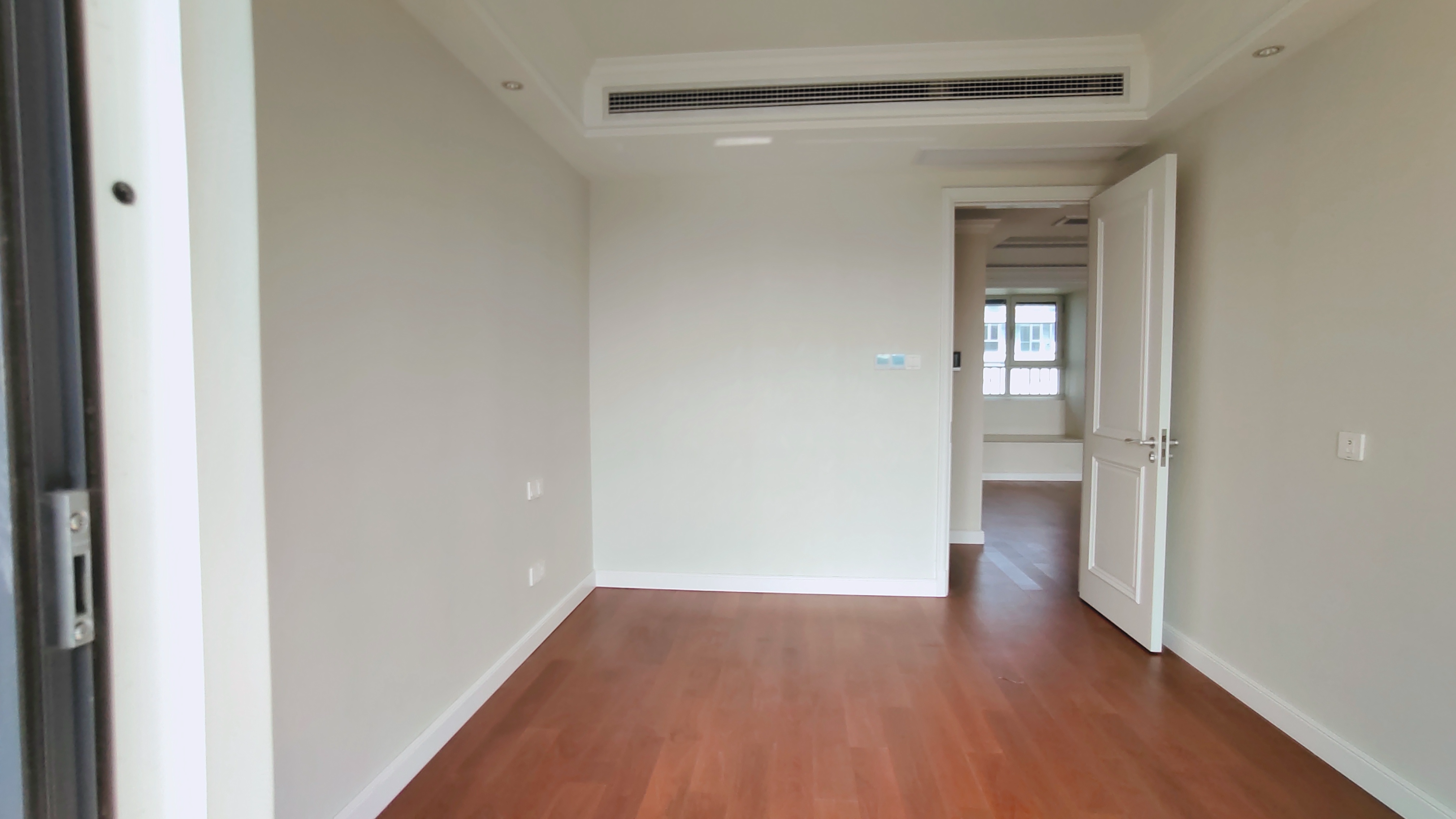 融创盛和九里桃源 4室2厅2卫 143m&sup2;