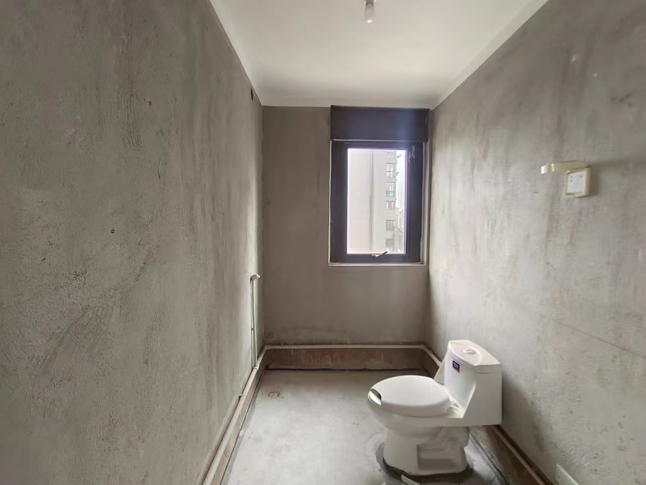 万濠山庄 3室2厅2卫 143m&sup2;