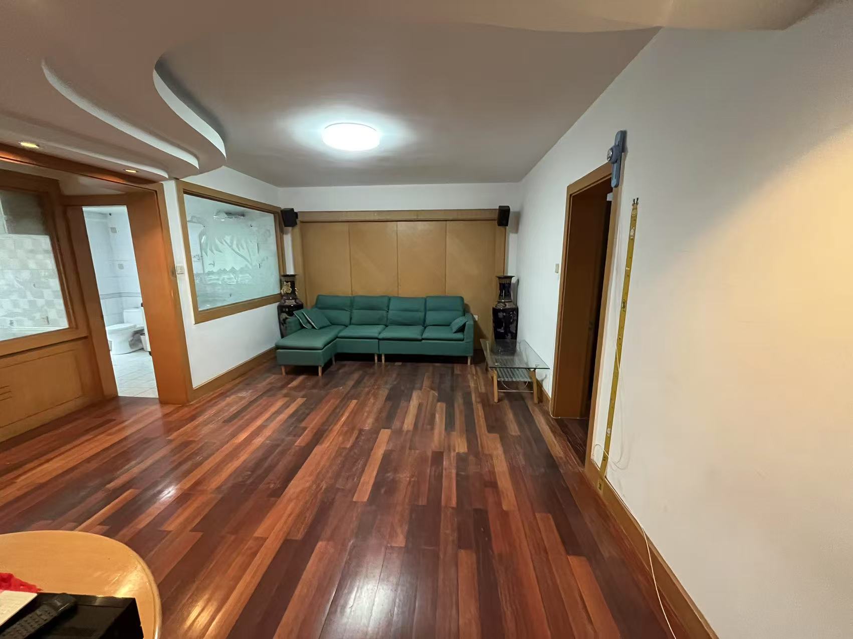 濠西园 3室2厅2卫 137.44m²