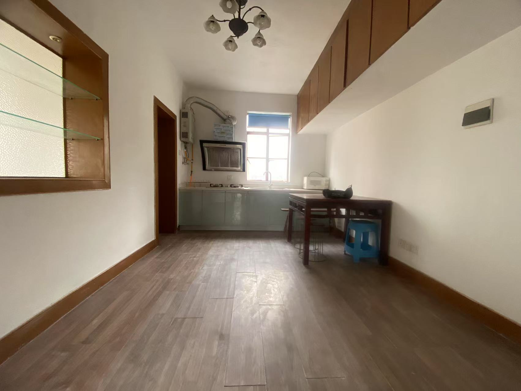 任港路2号 1室1厅1卫 56.77m²