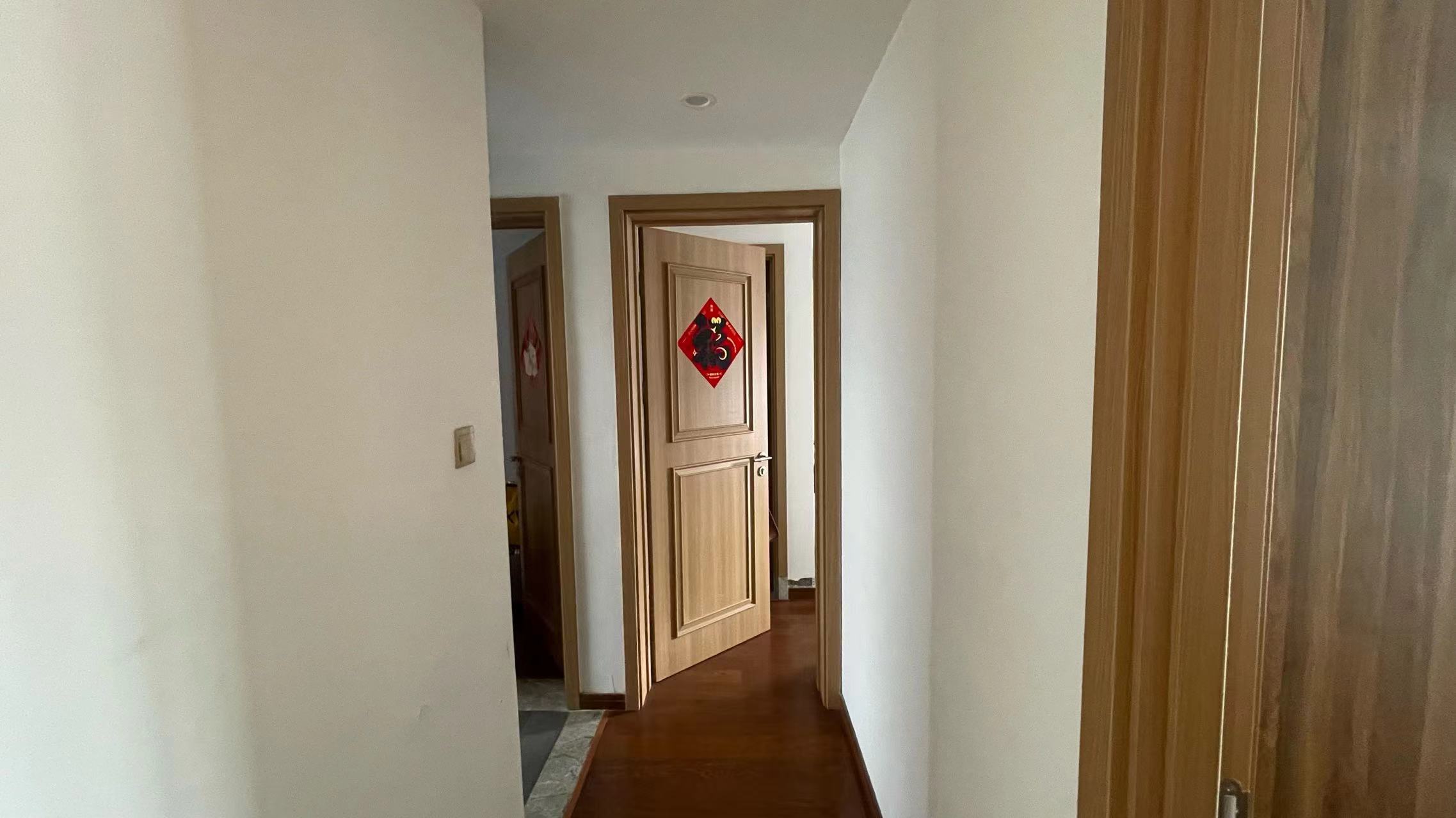雍华府 3室1厅2卫 114.33m&sup2;