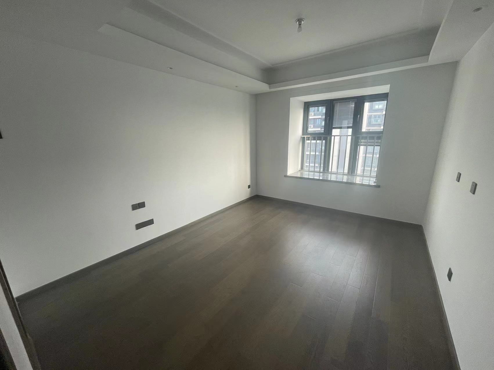 都会沁园 4室2厅2卫 156.00m&sup2;