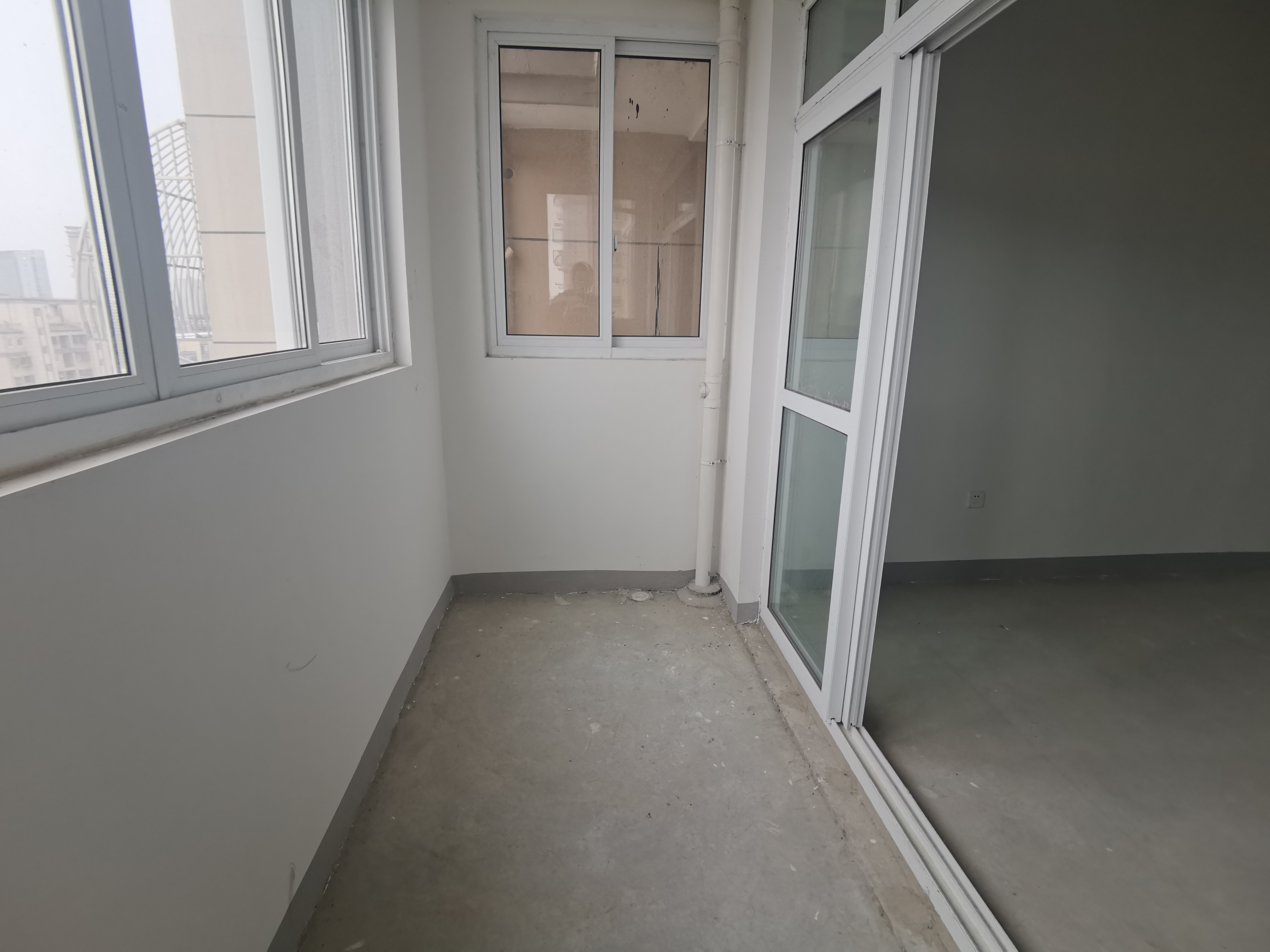 金韵华庭 3室2厅2卫 130m&sup2;