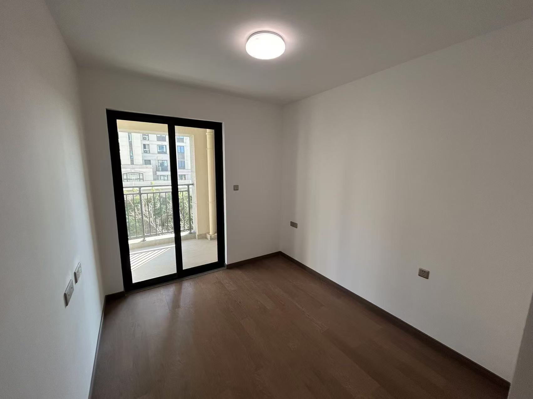中海上东区 3室1厅2卫 123.88m&sup2;