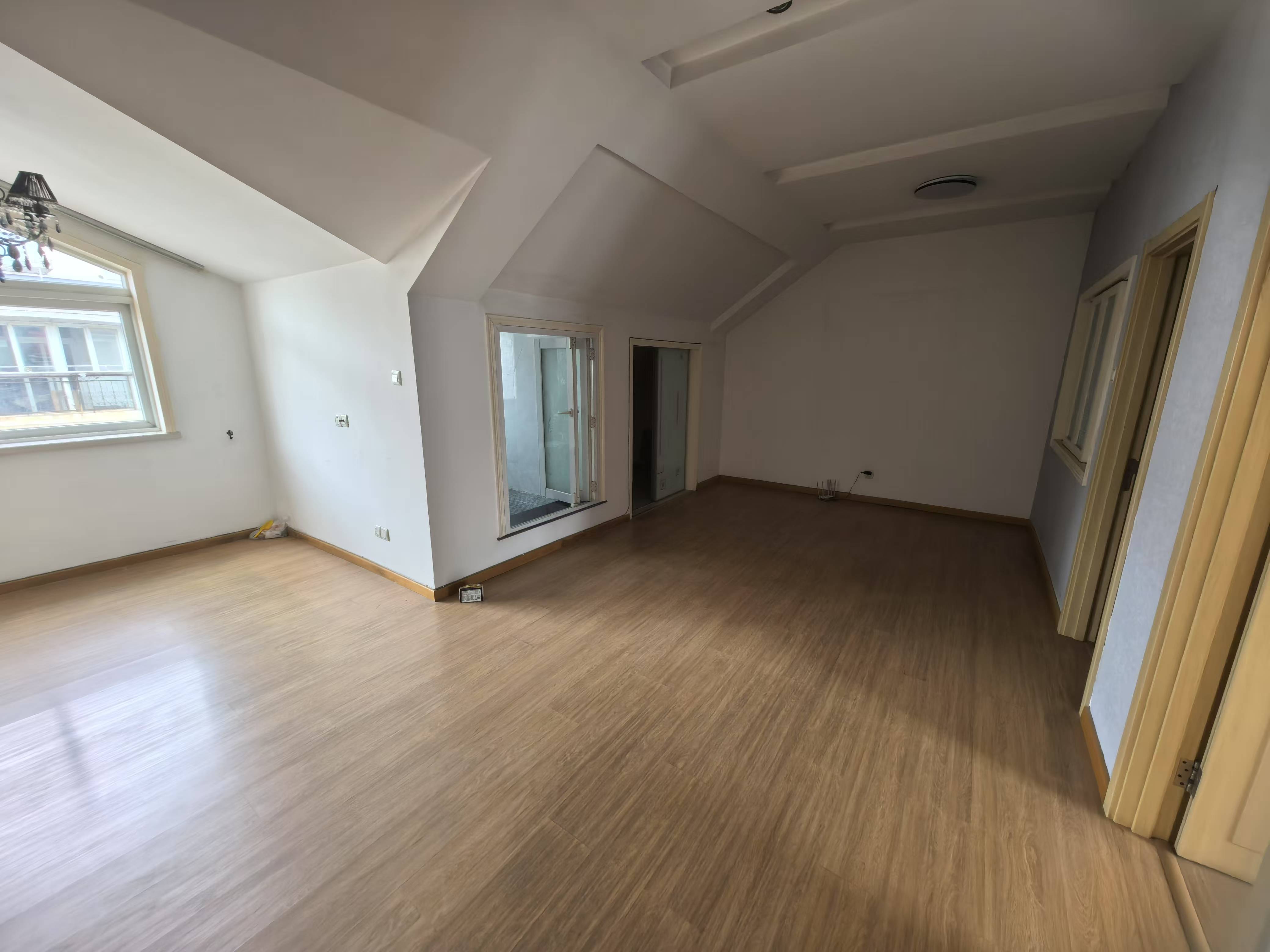 锦江苑 5室2厅2卫 154m&sup2;