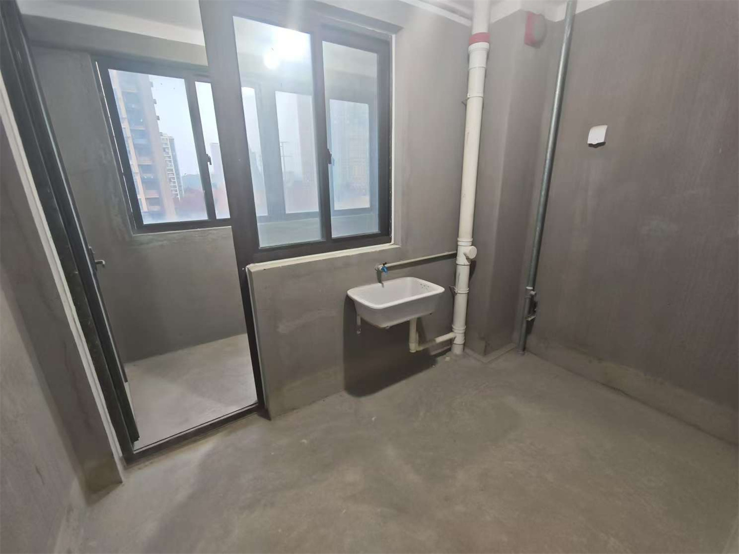 世伦佳苑 2室1厅1卫 95m&sup2;