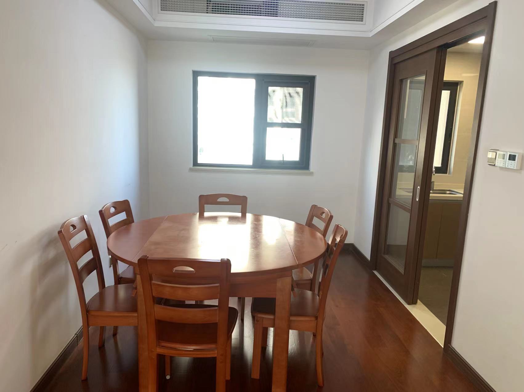 万科城市之光 3室2厅2卫 120m&sup2;