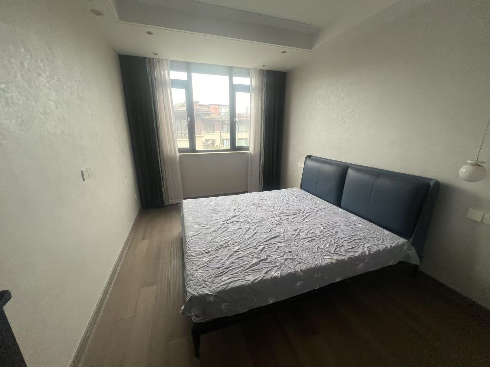 盛和九里香堤一期 6室2厅4卫 322m&sup2;