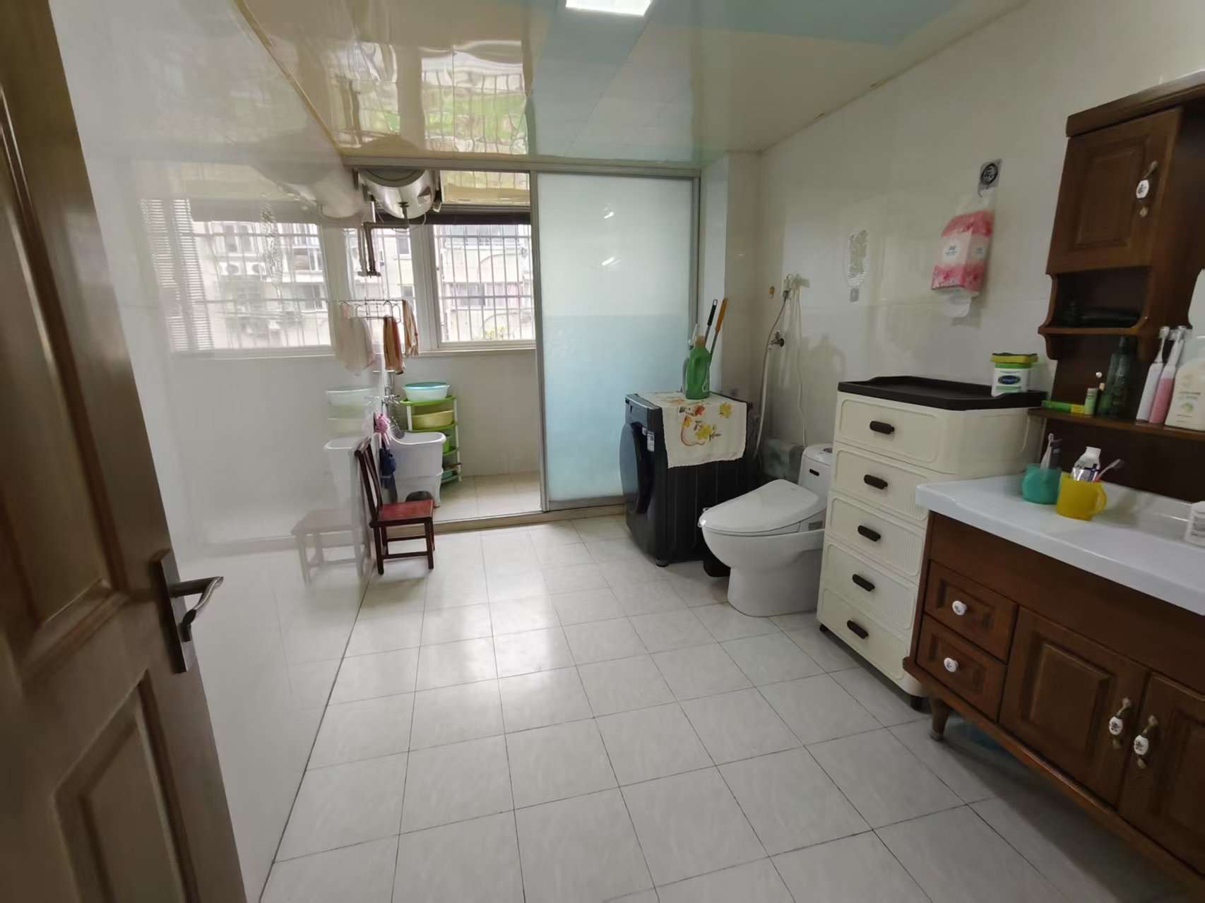 虹桥新苑 3室2厅1卫 141.75m&sup2;
