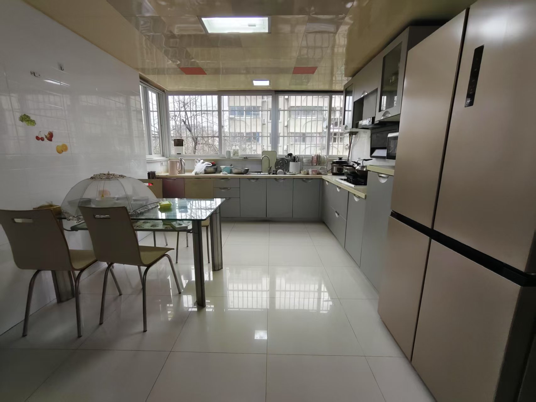 虹桥新苑 3室2厅1卫 141.75m&sup2;