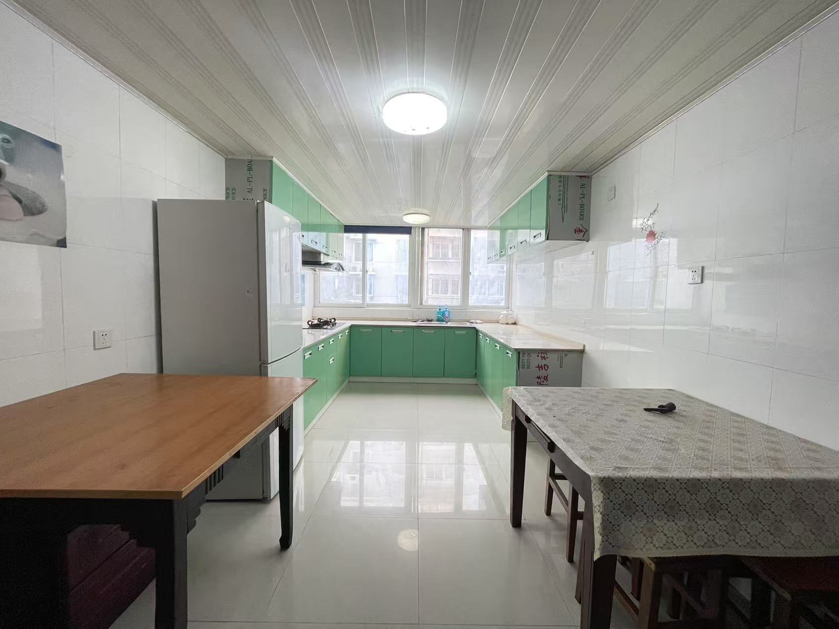 金辉花园 2室1厅1卫 82m&sup2;