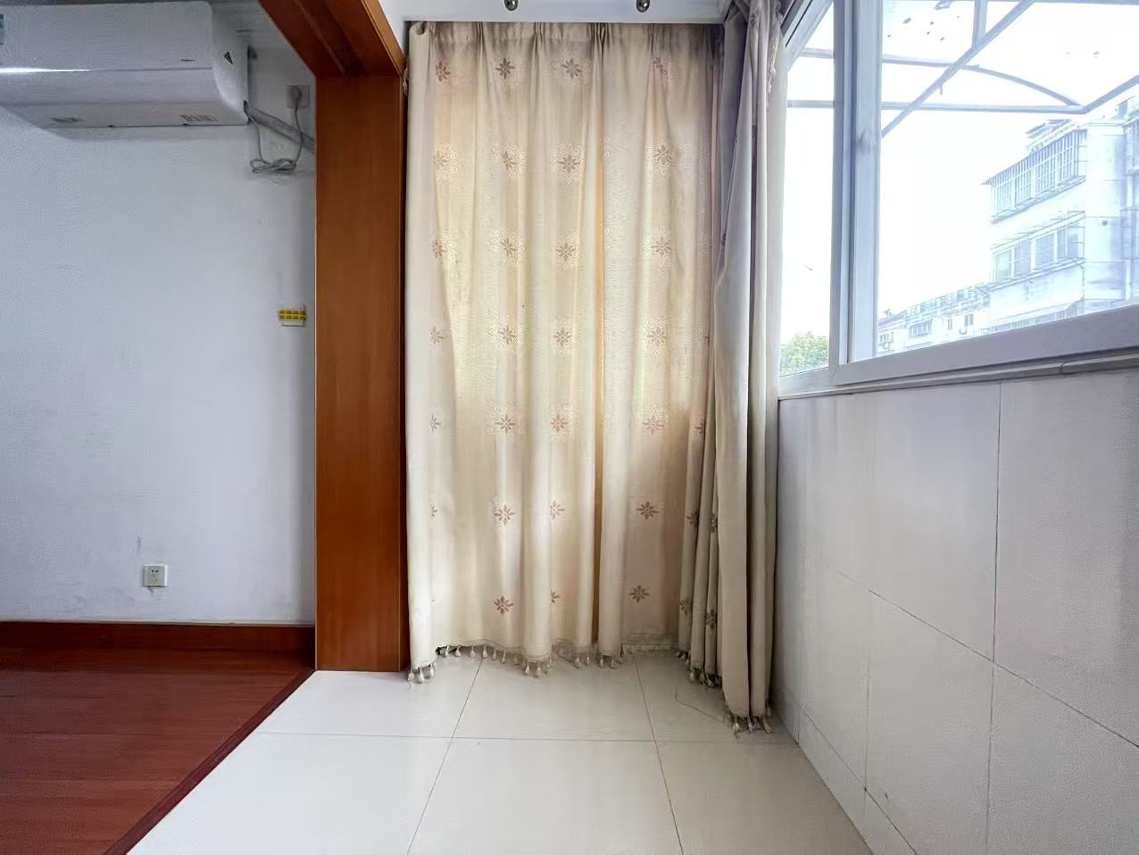 金辉花园 2室1厅1卫 82m&sup2;