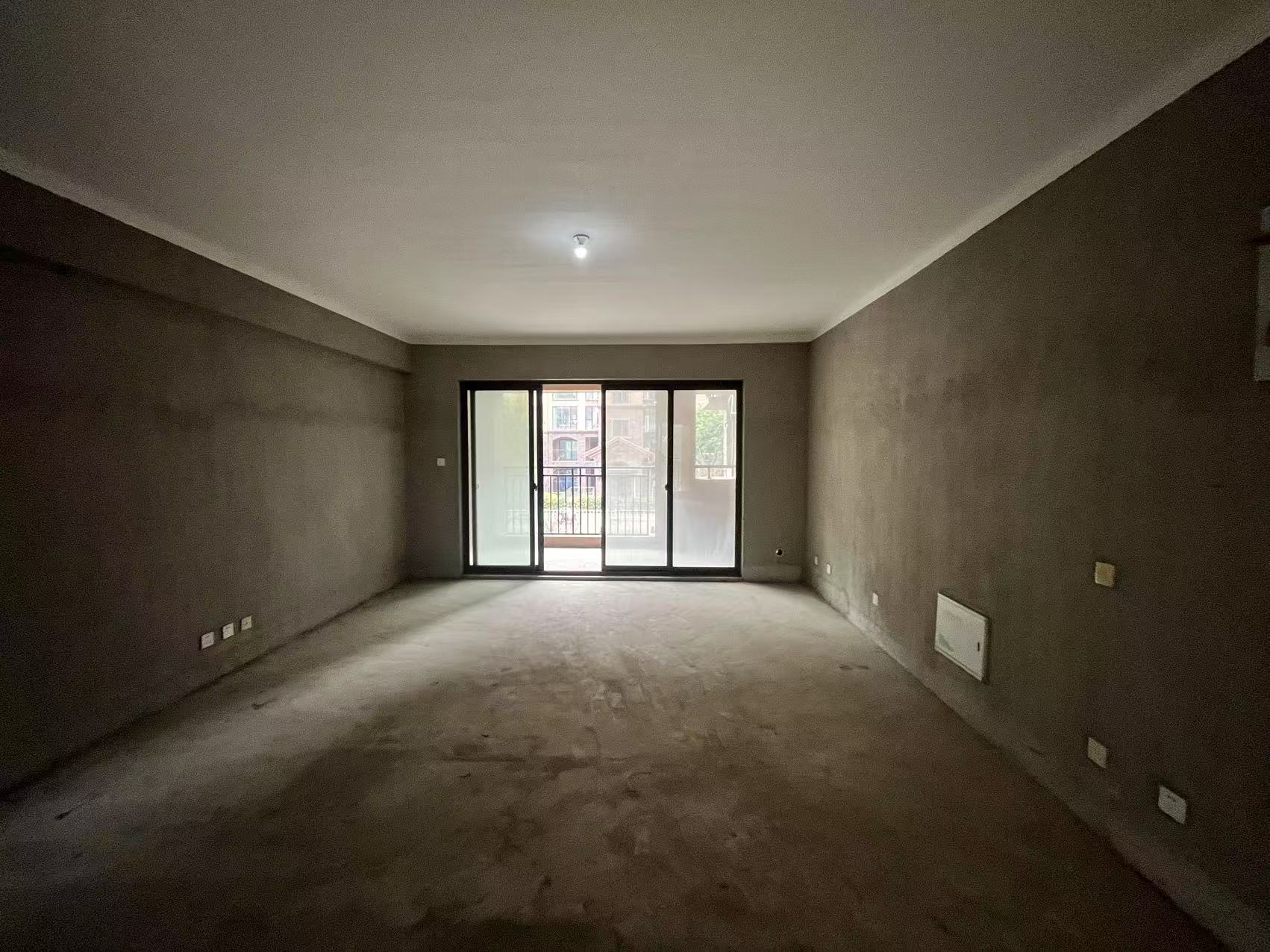 华强城四期 4室2厅2卫 158.81m²