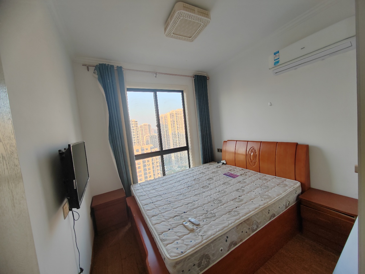 光明幸福天地 3室2厅1卫 120m&sup2;