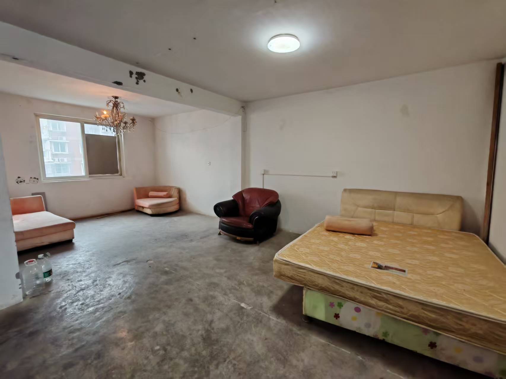 永和佳园 3室2厅1卫 130m&sup2;