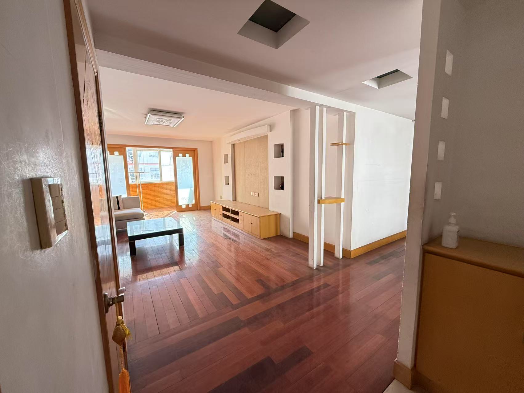 千禧园 3室2厅2卫 151.95m&sup2;
