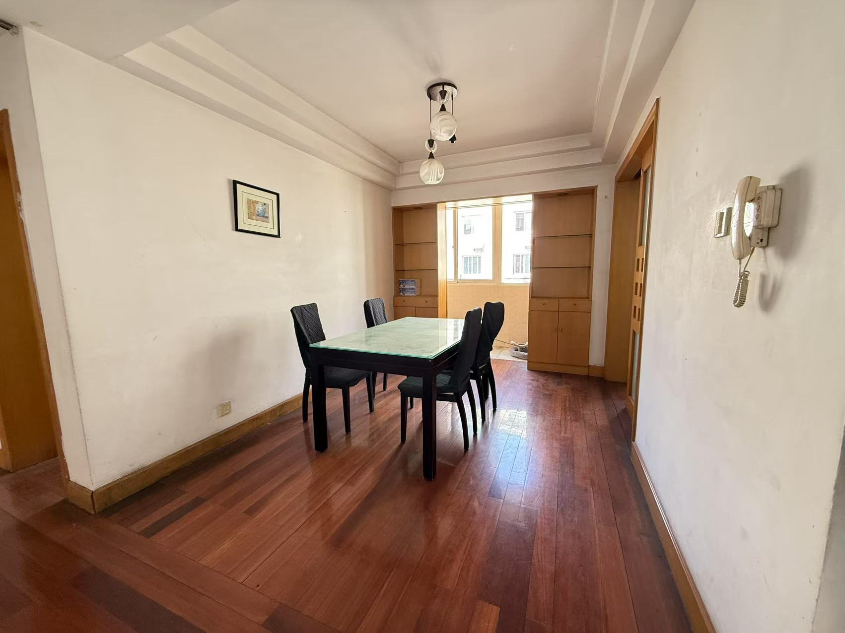 千禧园 3室2厅2卫 151.95m&sup2;