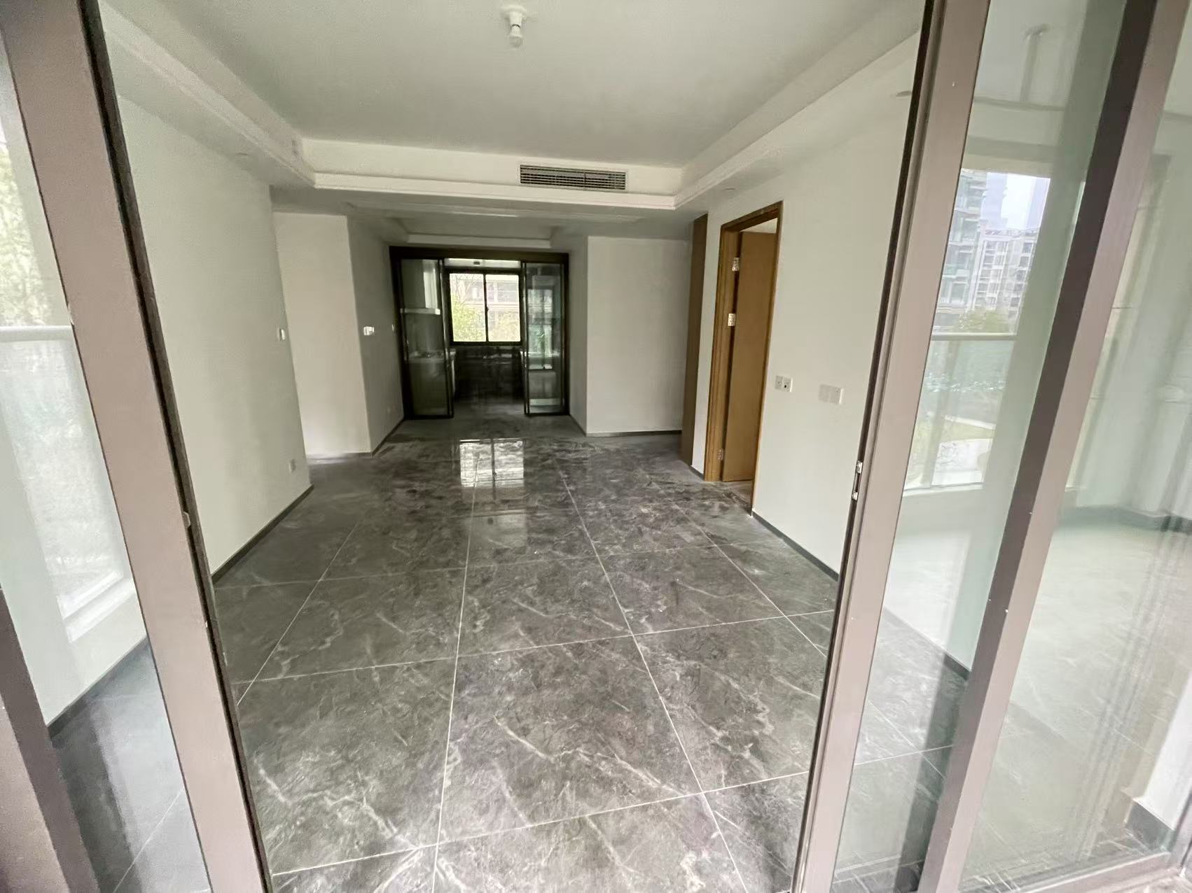 远创宸樾 4室2厅2卫 121.42m&sup2;