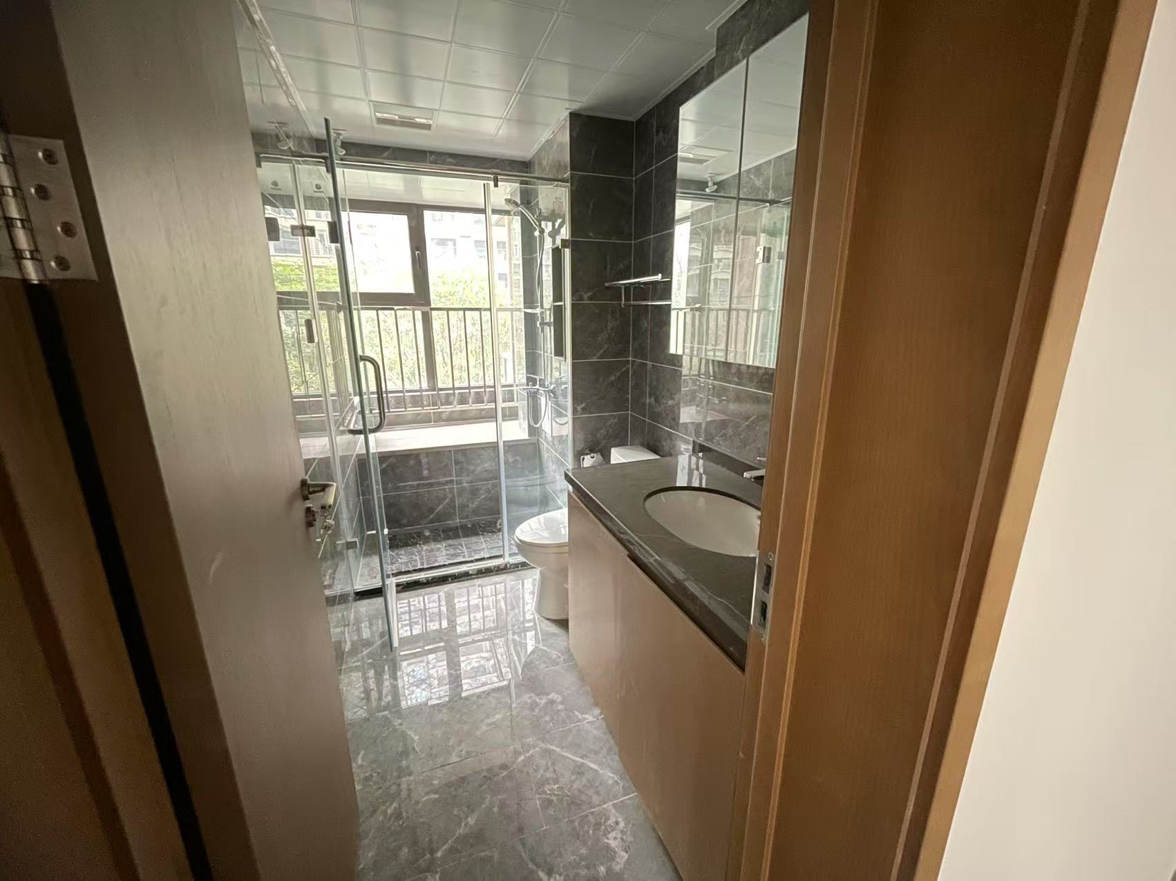 远创宸樾 4室2厅2卫 121.42m&sup2;