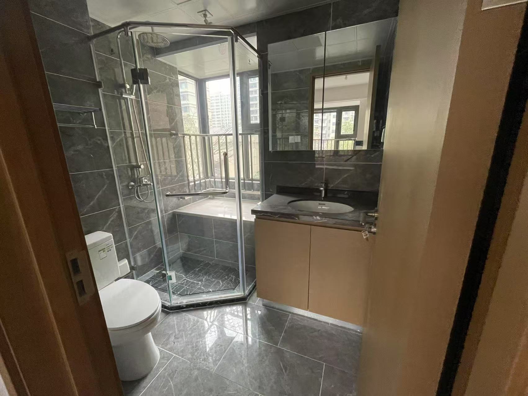 远创宸樾 4室2厅2卫 121.42m&sup2;