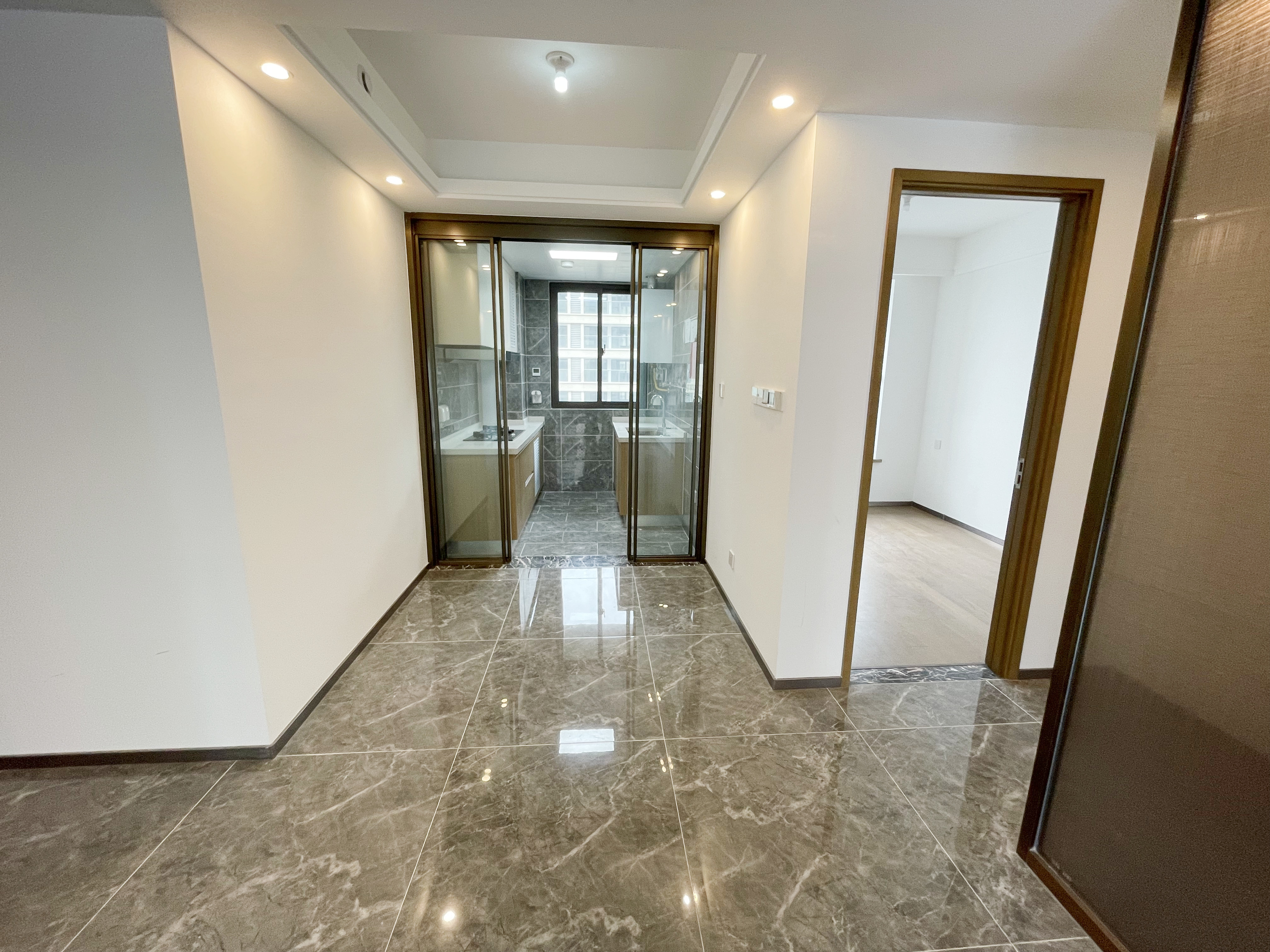 远创宸樾 3室2厅1卫 98.91m&sup2;