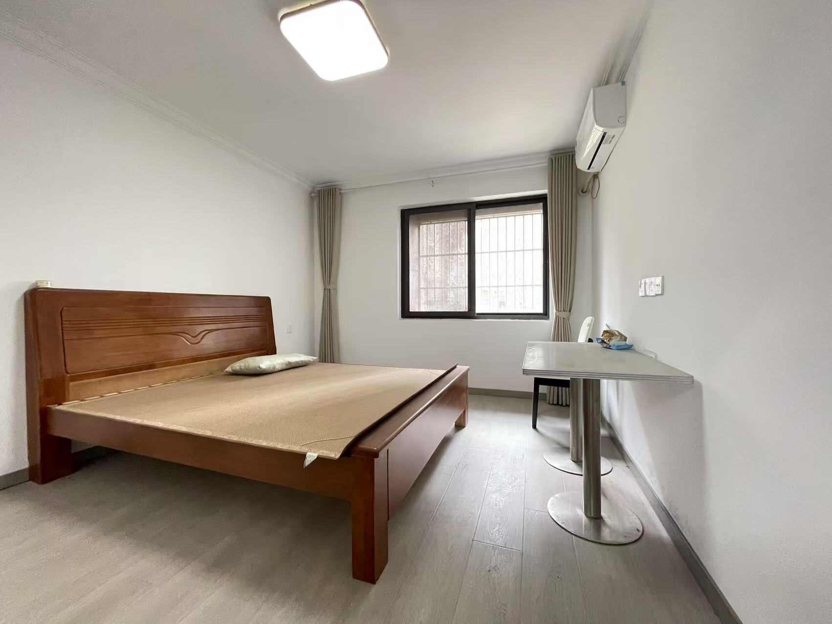 外滩花苑 3室2厅1卫 126m&sup2;