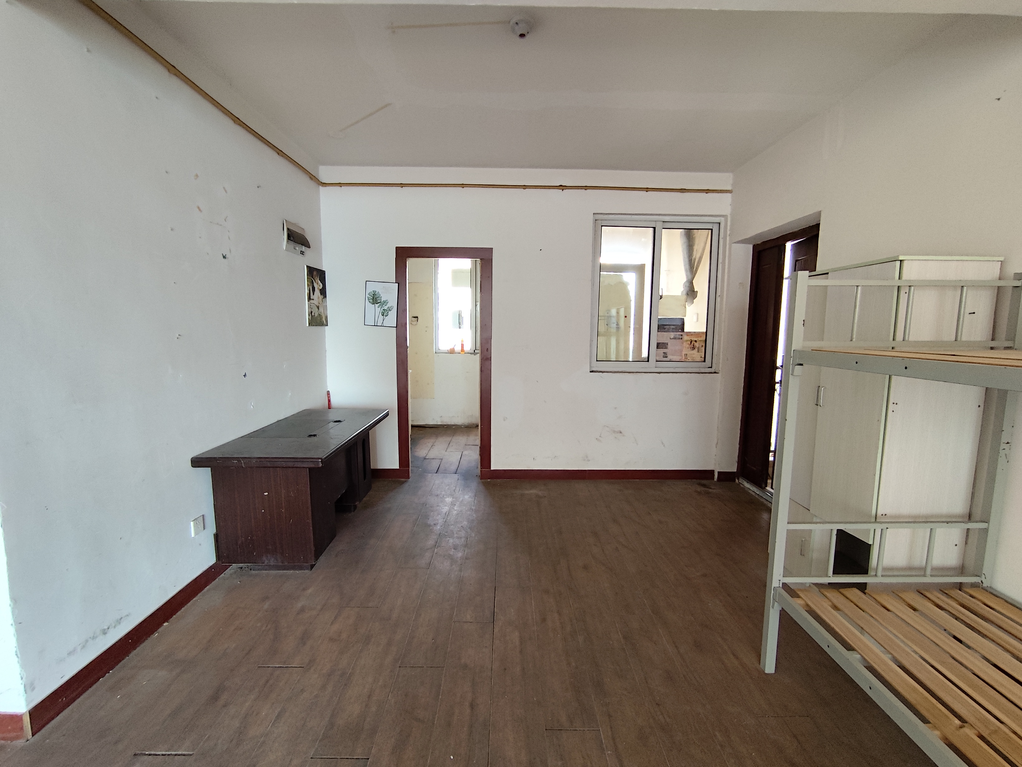 中南世纪花城二期 2室1厅1卫 102m²
