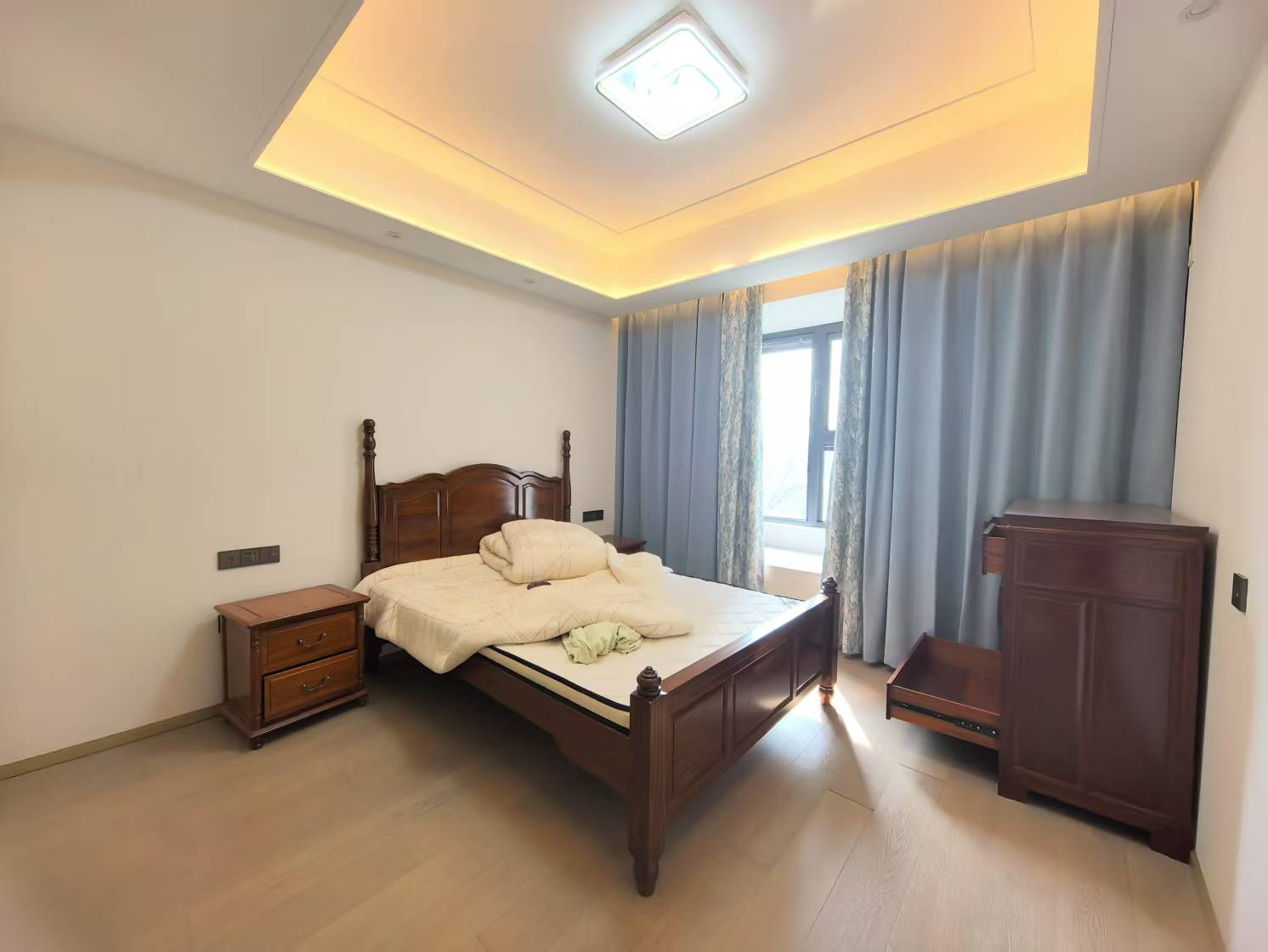 万科方圆 3室2厅2卫 132m&sup2;