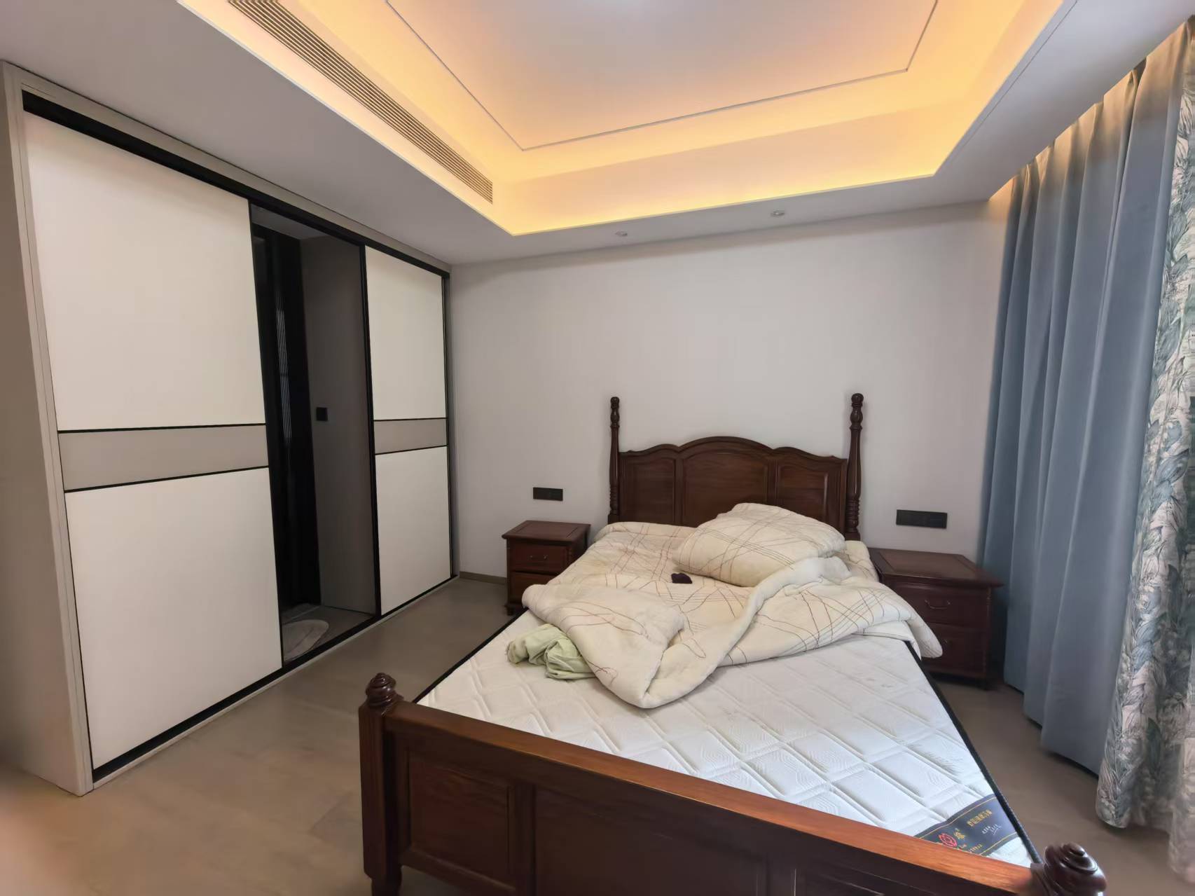 万科方圆 3室2厅2卫 132m&sup2;