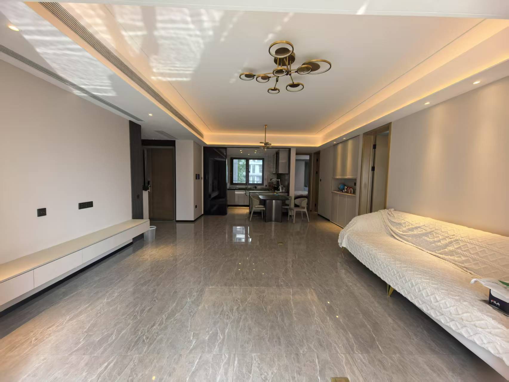 万科方圆 3室2厅2卫 132m&sup2;