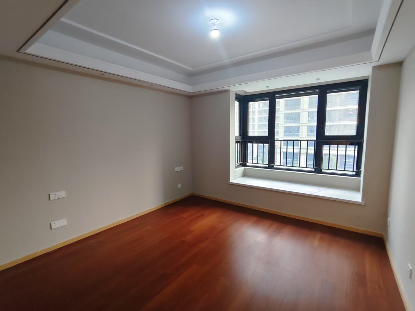 绿城沁园 4室2厅2卫 143m&sup2;