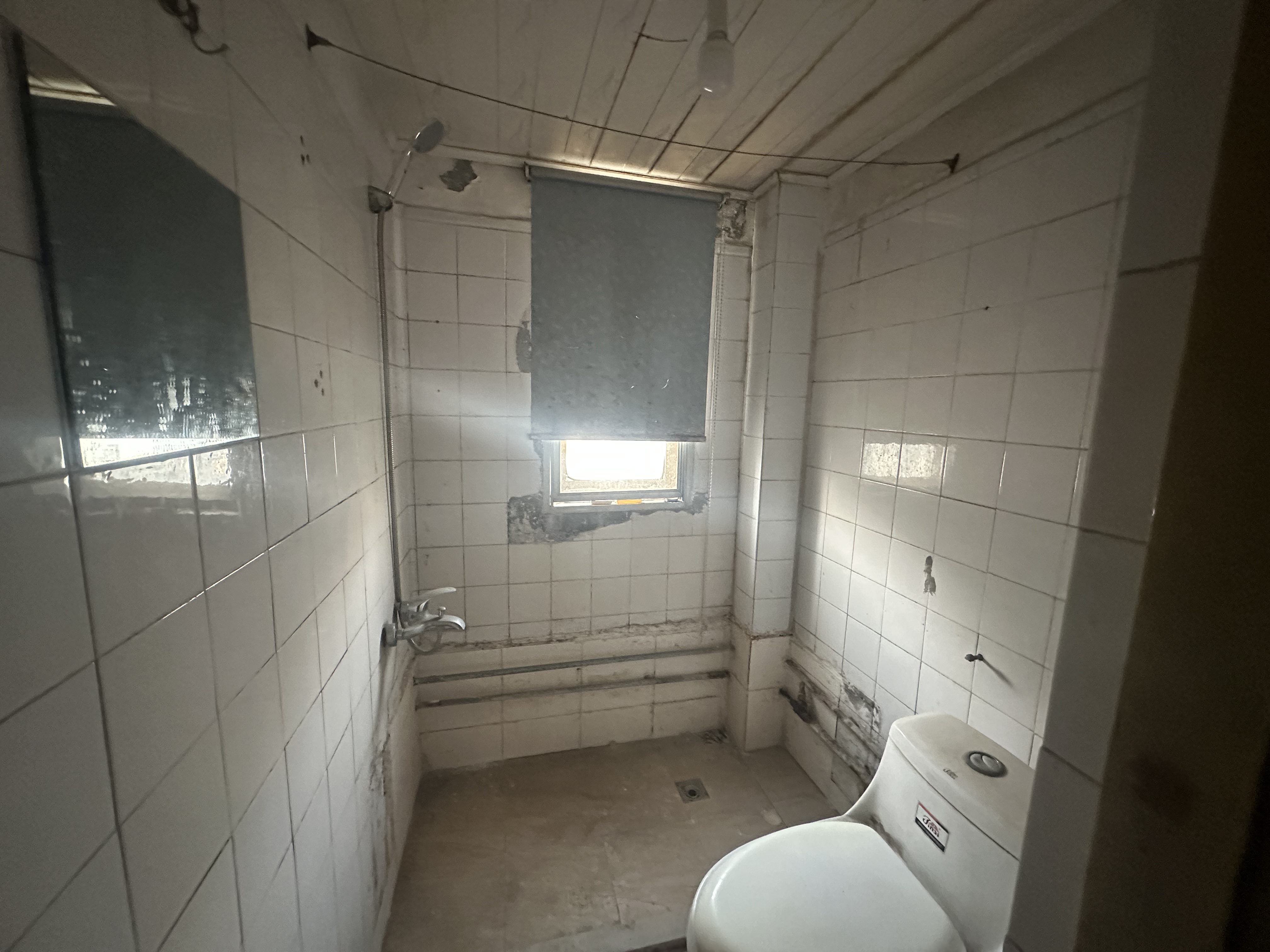 银花苑 2室1厅1卫 83m&sup2;
