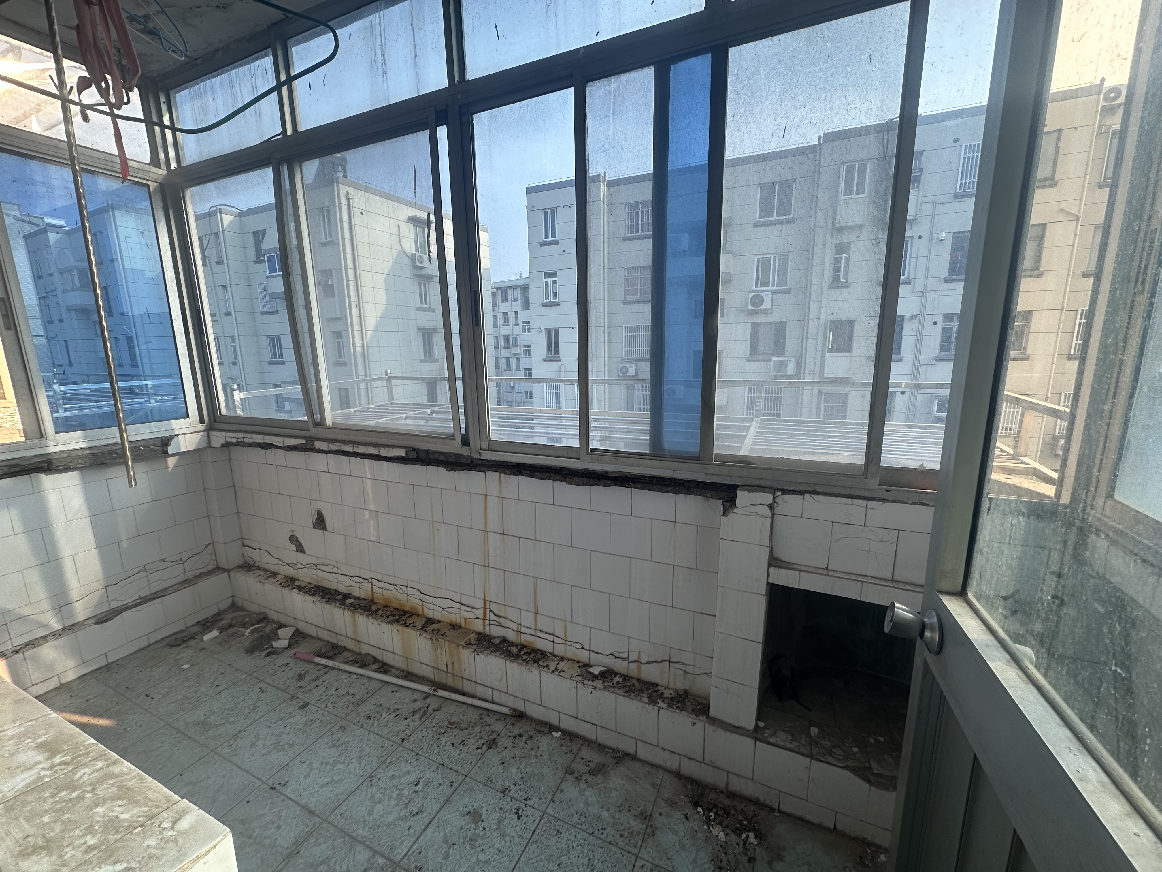 银花苑 2室1厅1卫 83m&sup2;