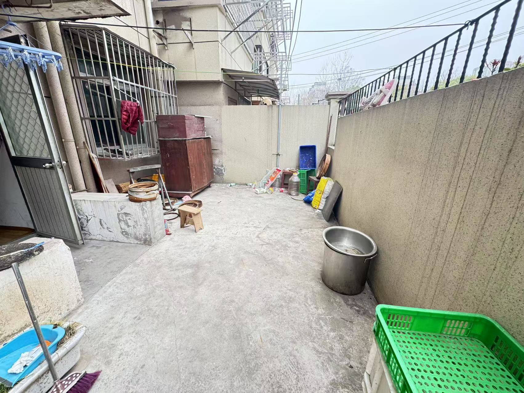 虹桥东村 2室1厅1卫 66m&sup2;