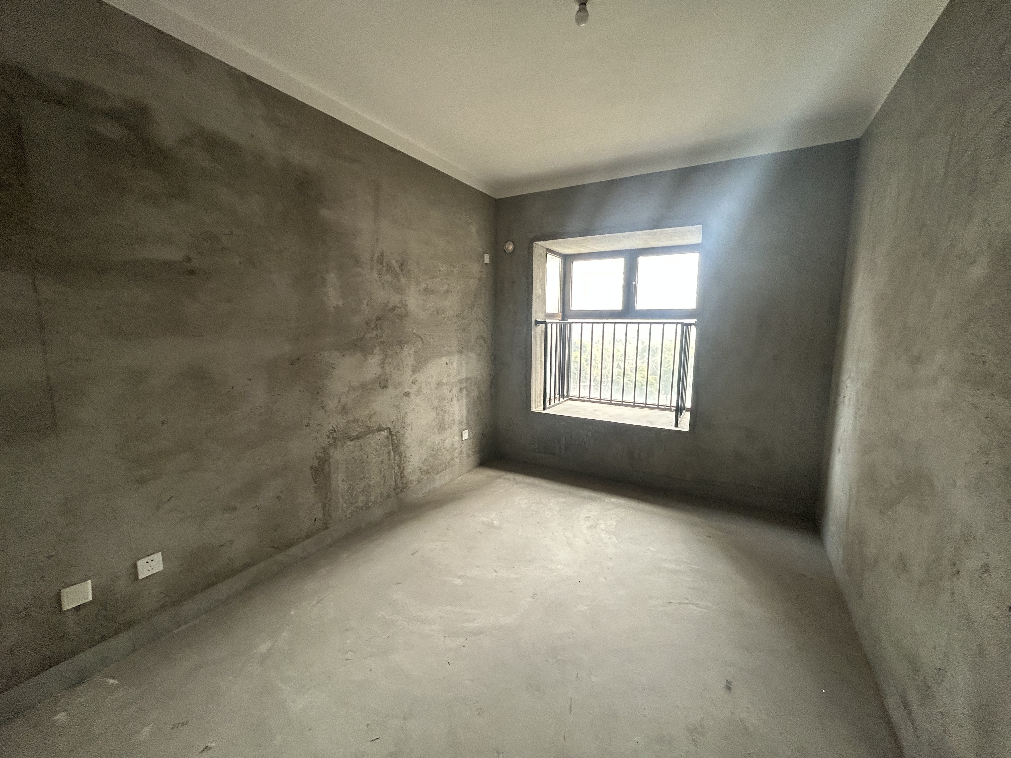 华强城四期 5室2厅2卫 166m&sup2;