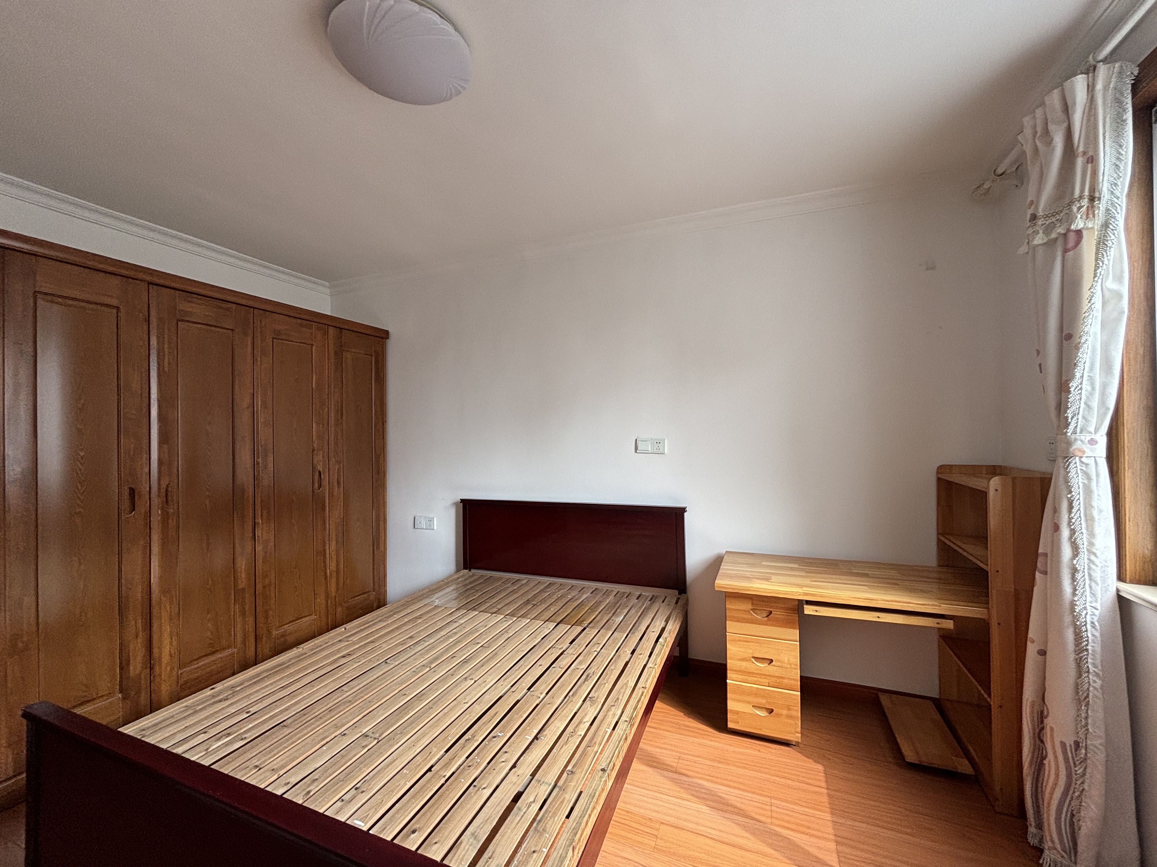 虹桥东村 2室1厅1卫 71.78m²