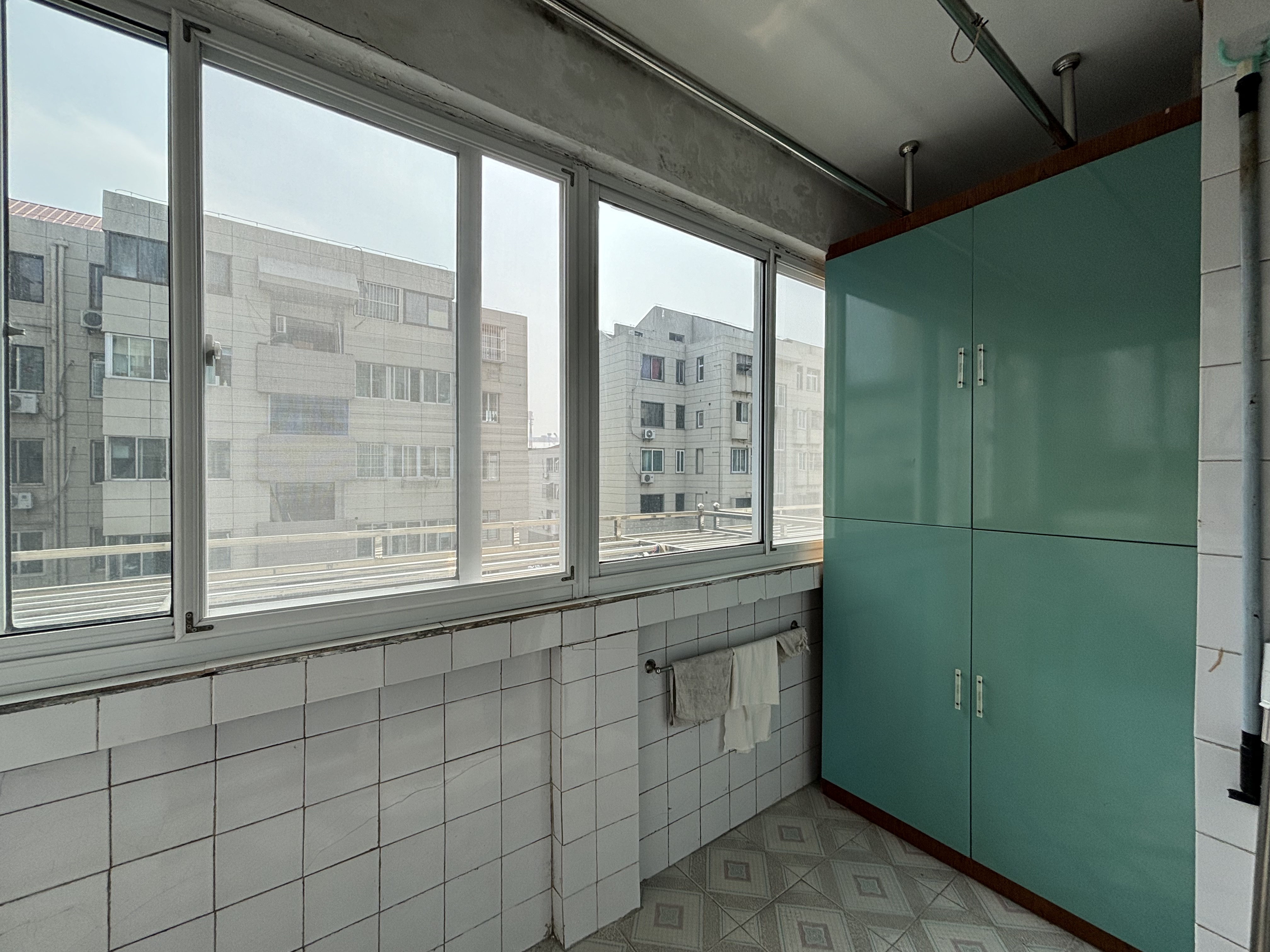 虹桥东村 2室1厅1卫 71.78m²