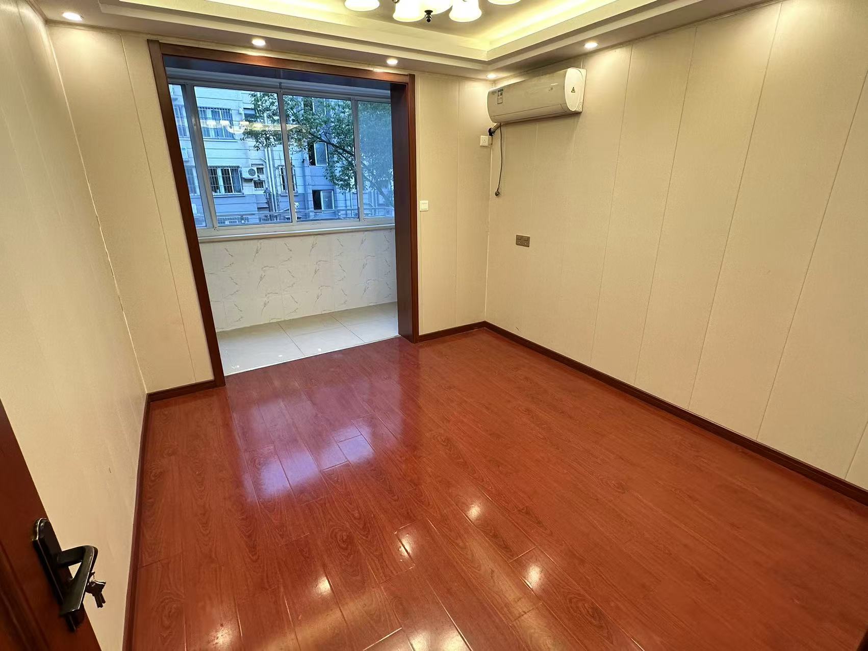 白家园 2室1厅1卫 62m&sup2;