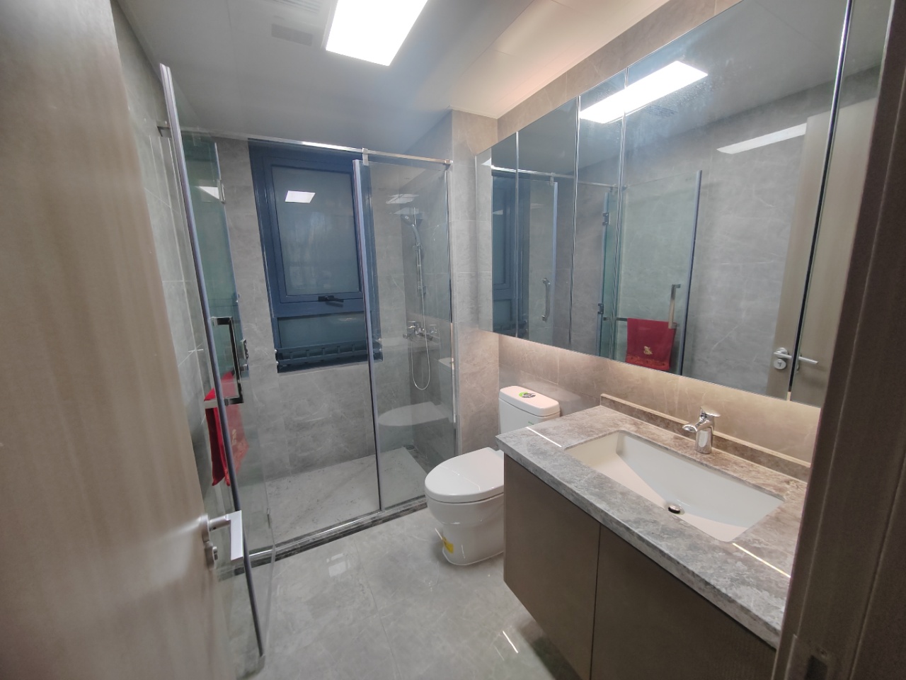 卓越府 3室2厅2卫 118m&sup2;