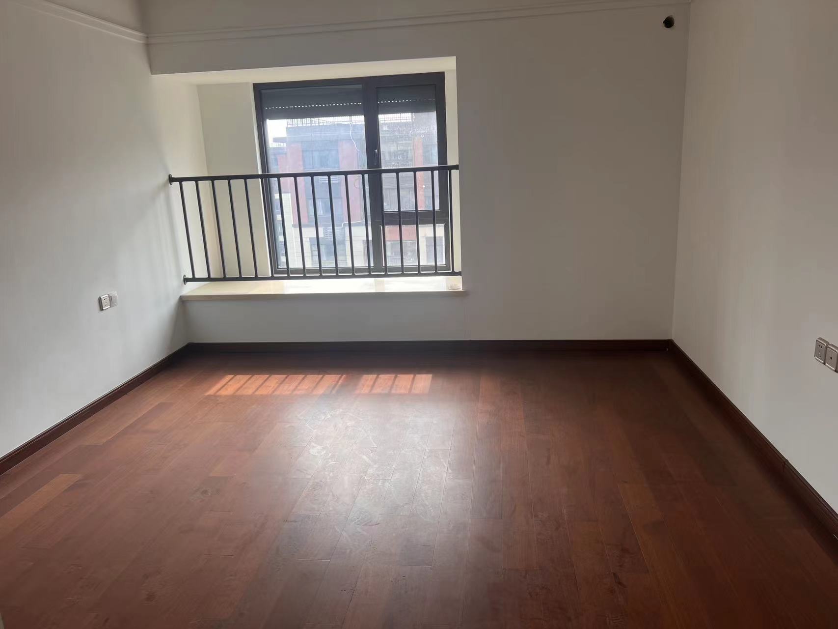 万科白鹭郡 3室2厅2卫 120m&sup2;