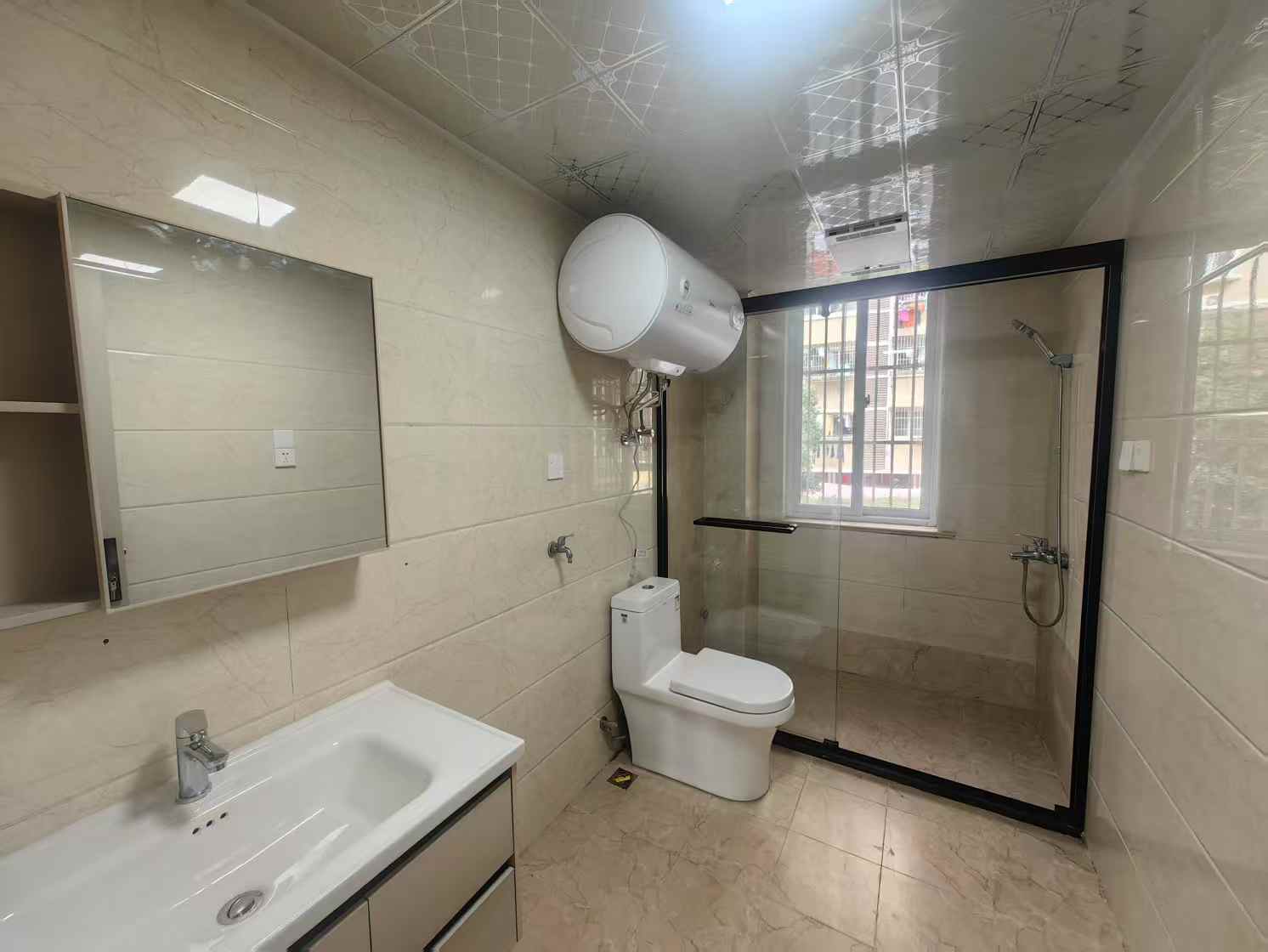 景河苑 2室1厅1卫 88m&sup2;