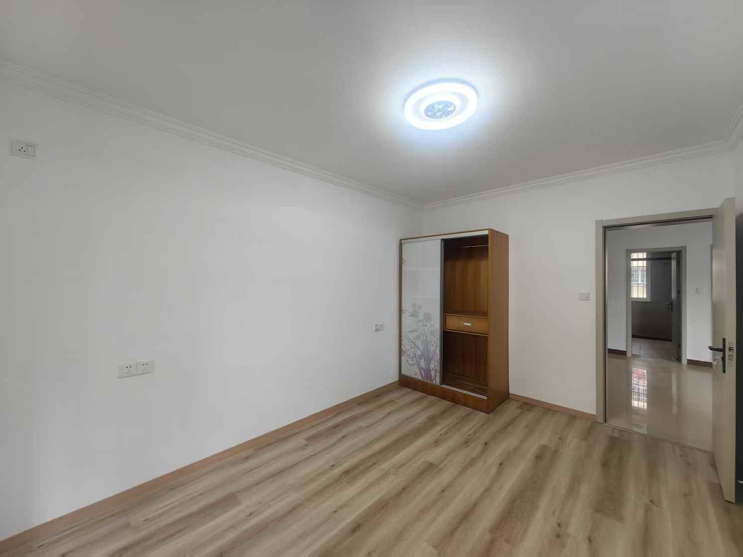 景河苑 2室1厅1卫 88m&sup2;