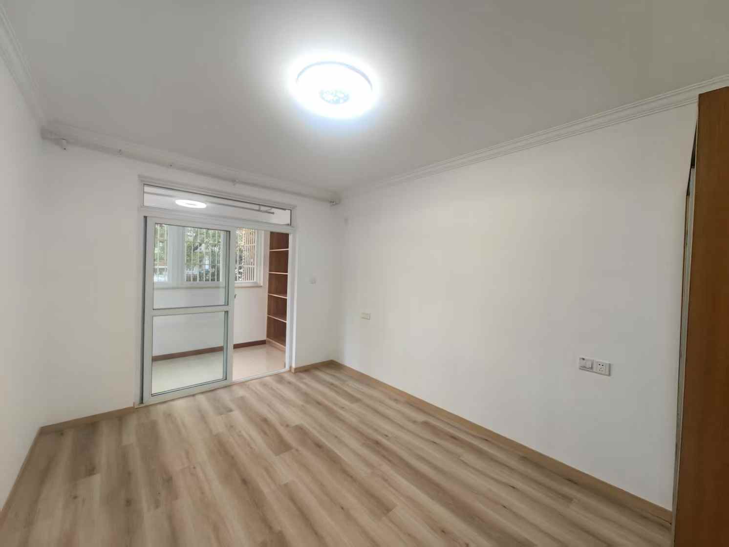 景河苑 2室1厅1卫 88m&sup2;