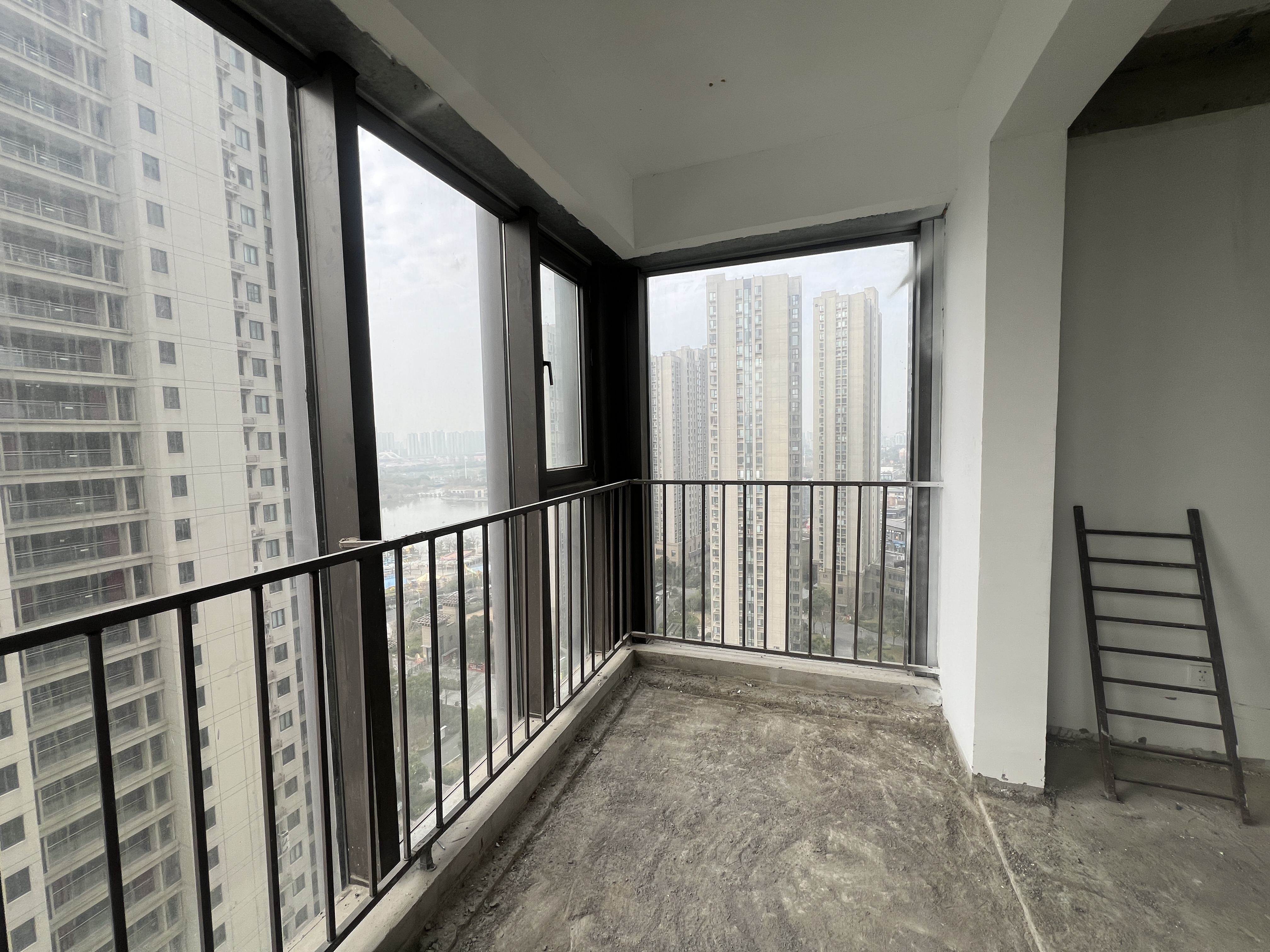 南山湖一号 4室2厅2卫 138.90m&sup2;